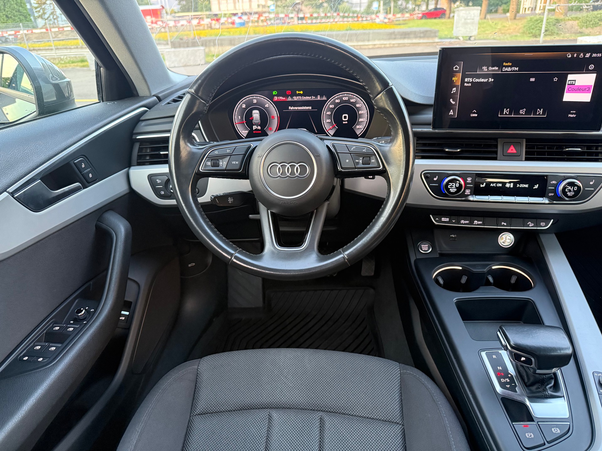AUDI A4 allroad 50 TDI quattro tiptronic-image-9