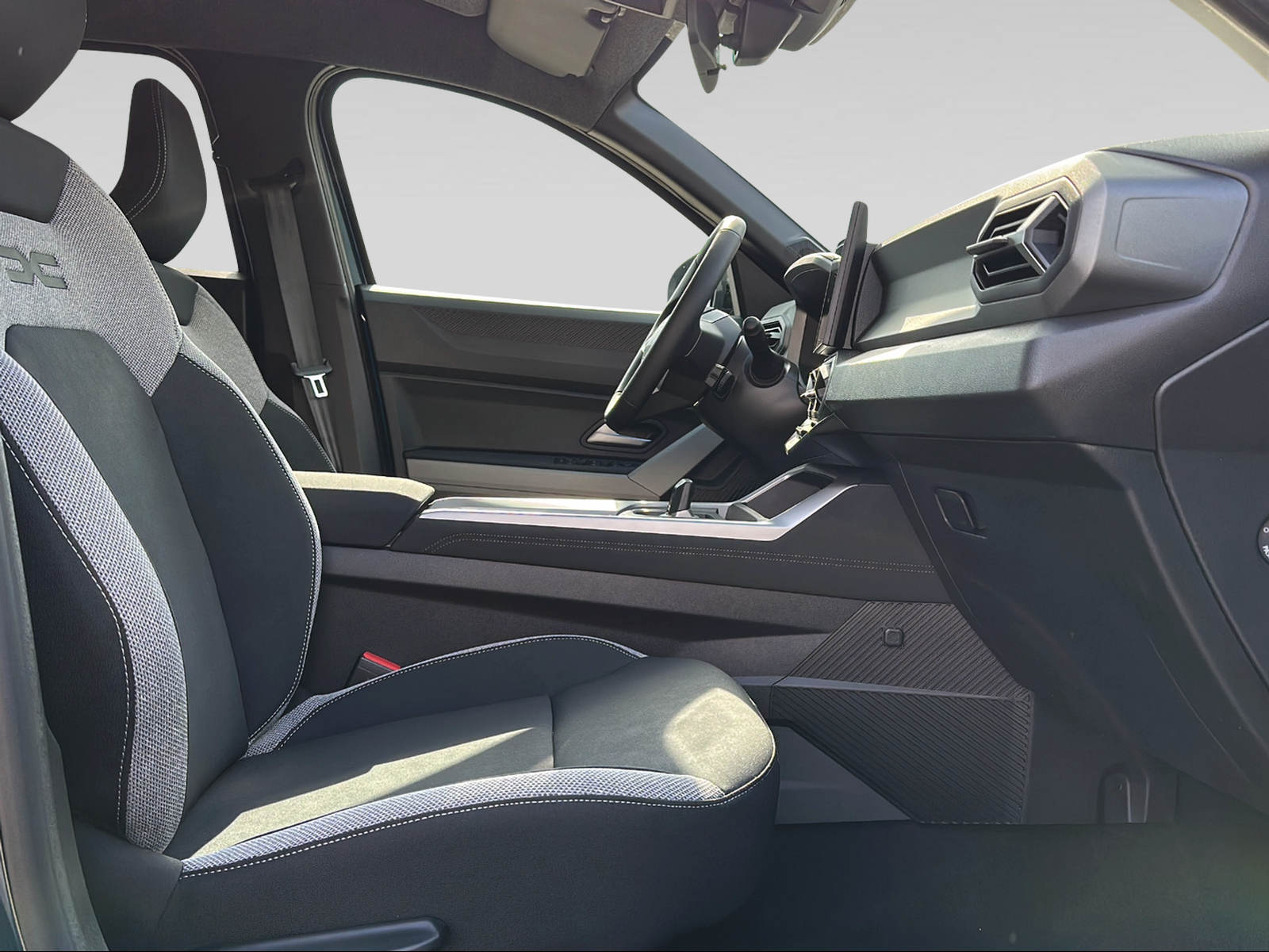 DACIA Bigster 1.8 Hybrid Journey-image-12