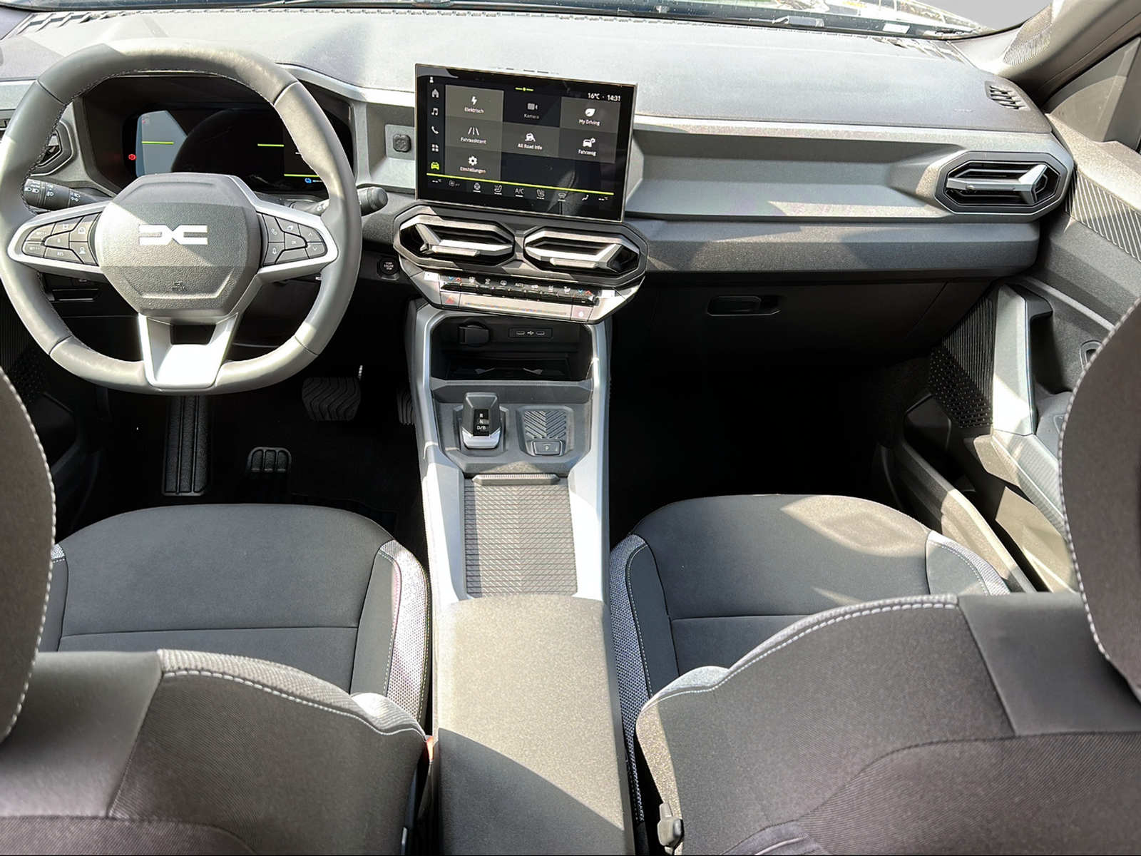 DACIA Bigster 1.8 Hybrid Journey-image-9