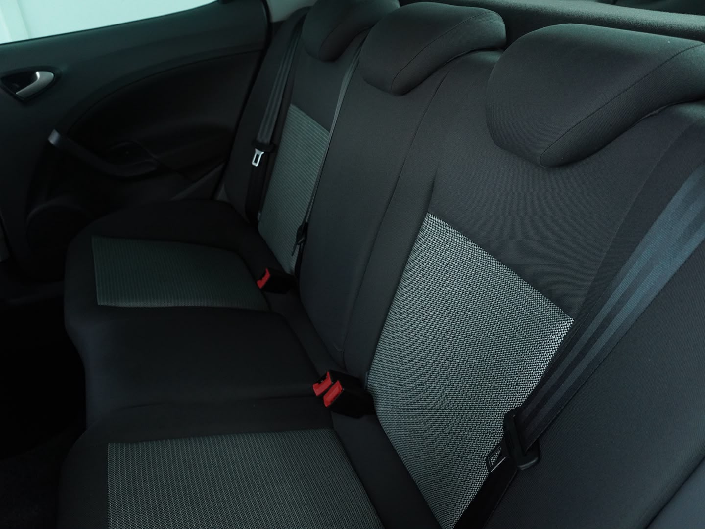 SEAT Ibiza 1.6 Style DSG-image-4
