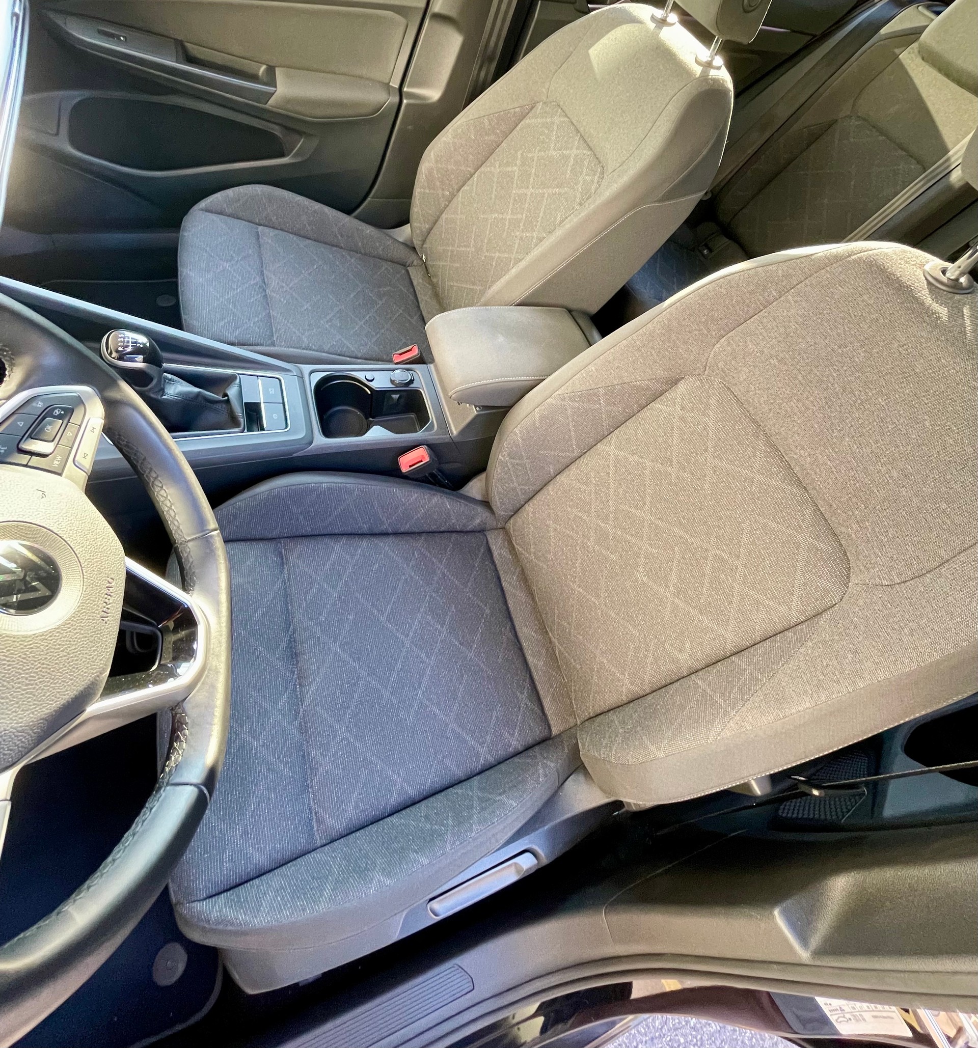 VW Golf 1.5 TSI Life-image-17
