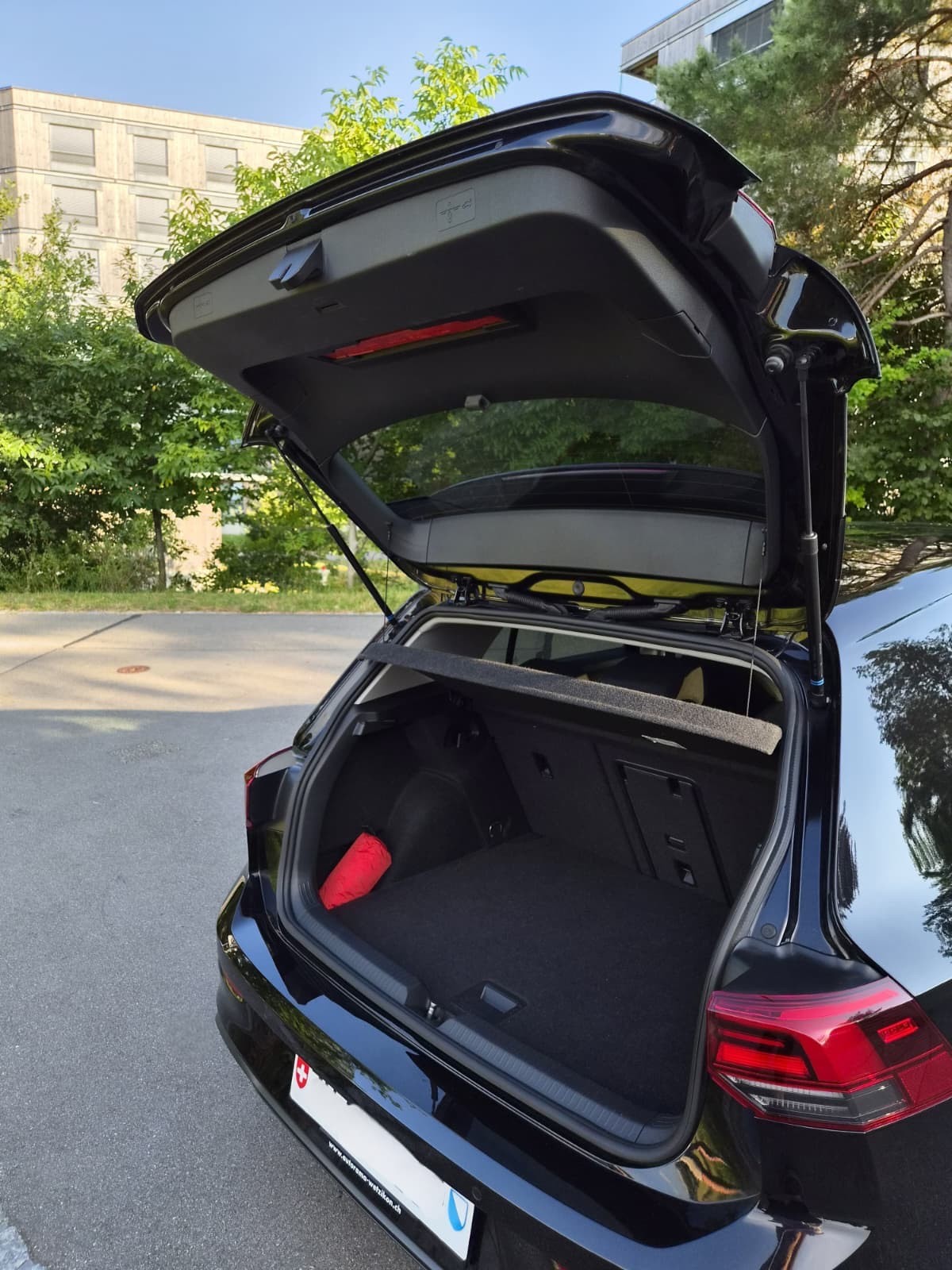 VW Golf 1.5 TSI Life-image-5
