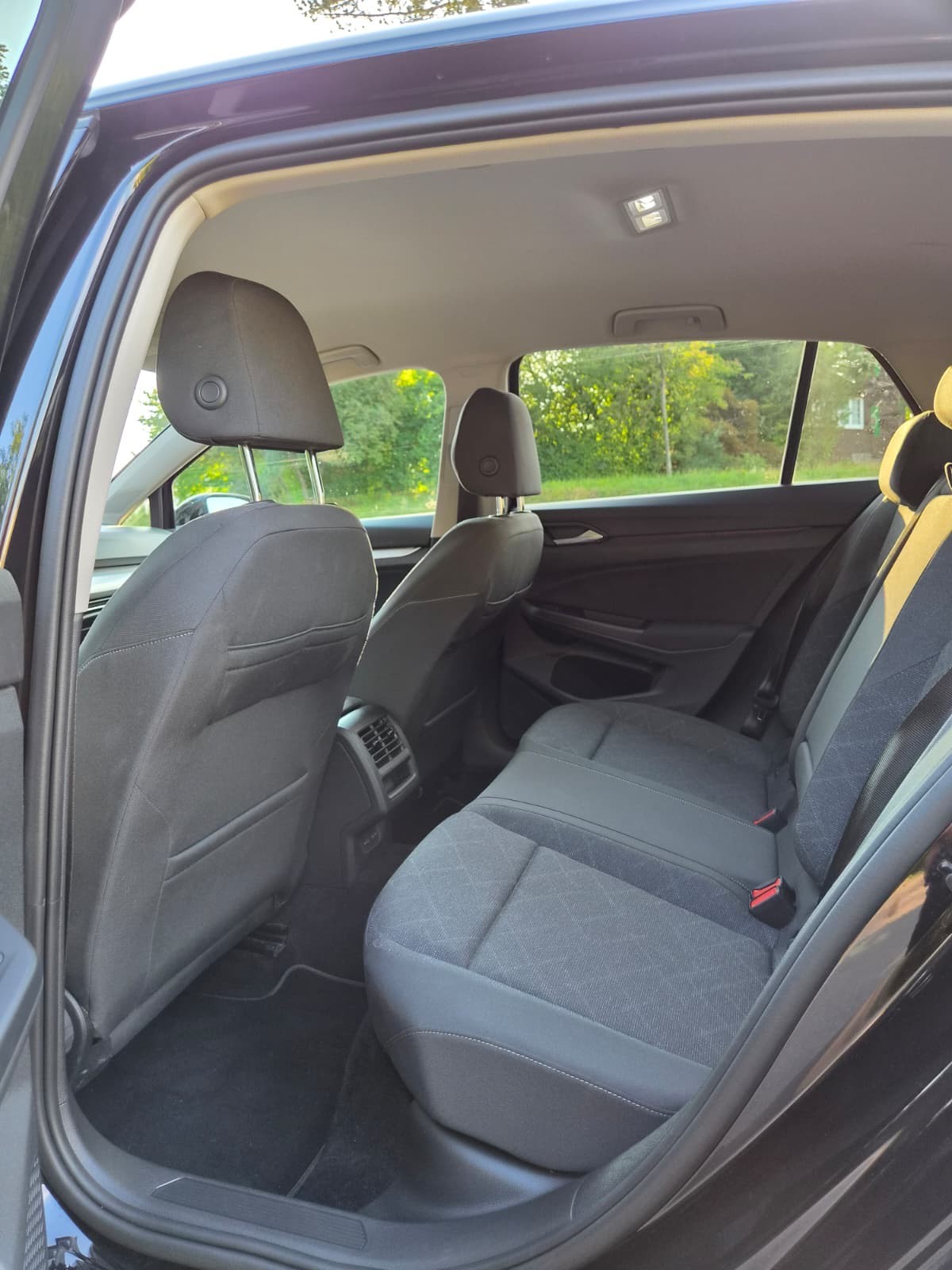 VW Golf 1.5 TSI Life-image-19