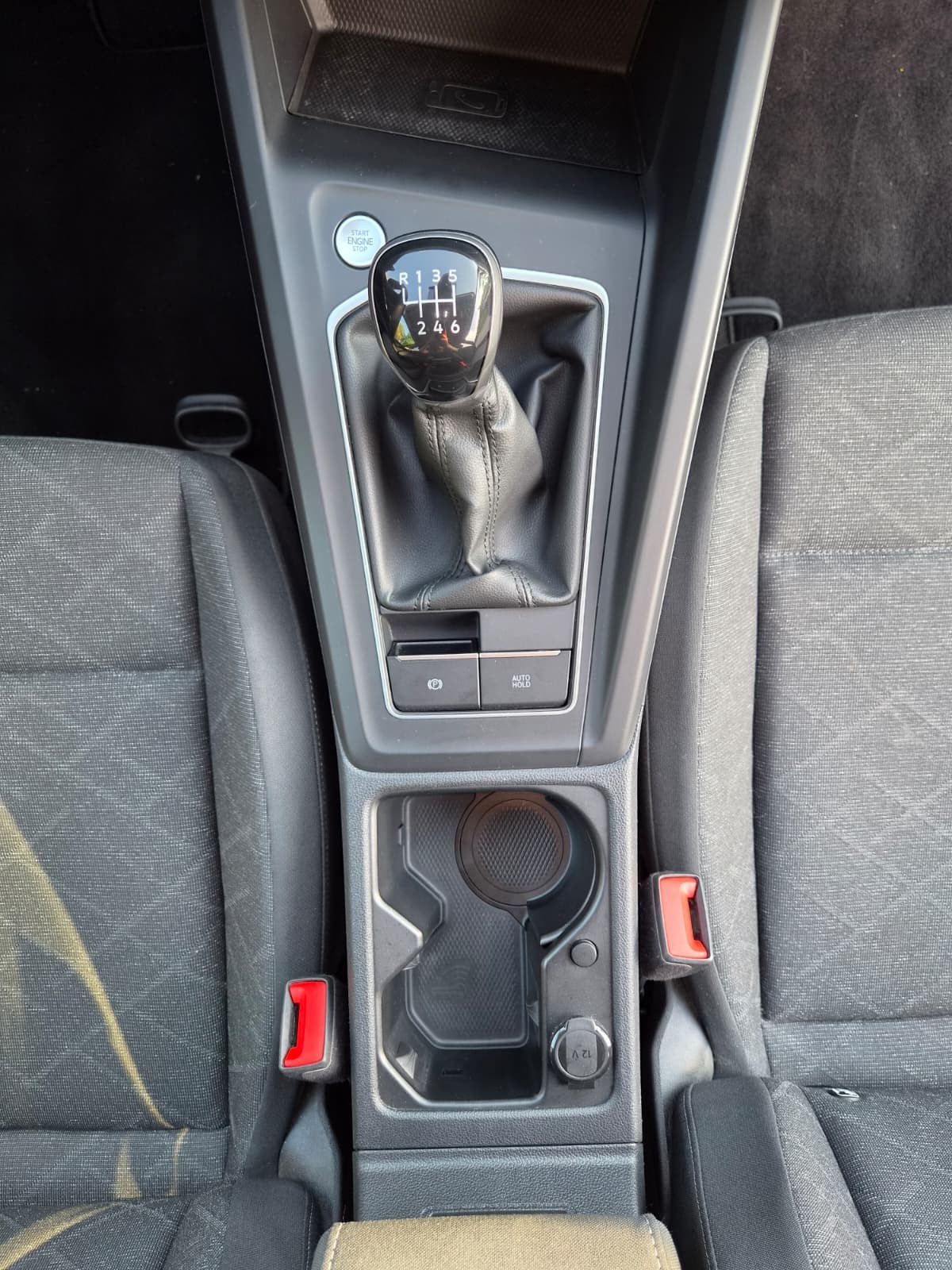 VW Golf 1.5 TSI Life-image-11
