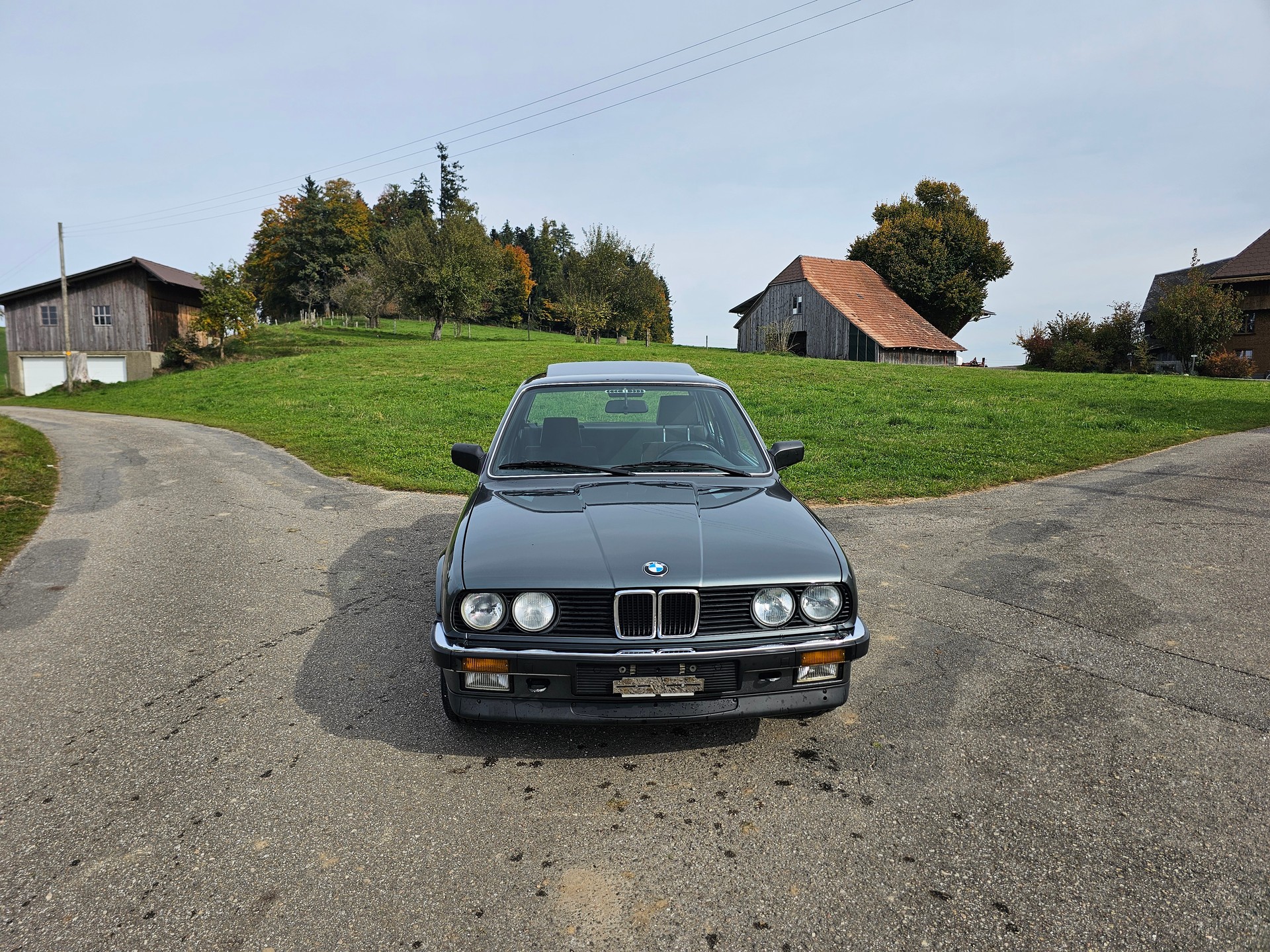 BMW 324-image-2