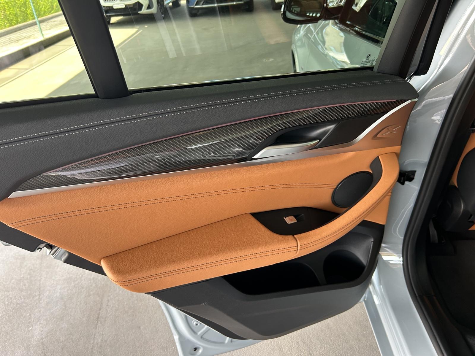 BMW X4 30i xDrive SAG-image-19