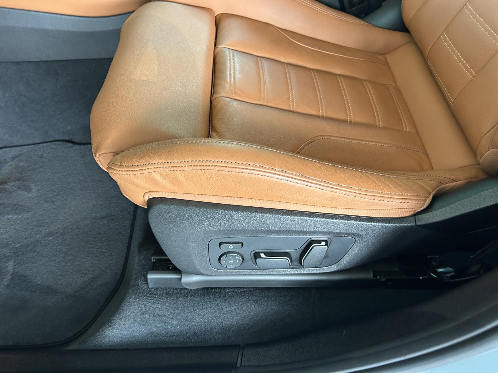BMW X4 30i xDrive SAG-image-15