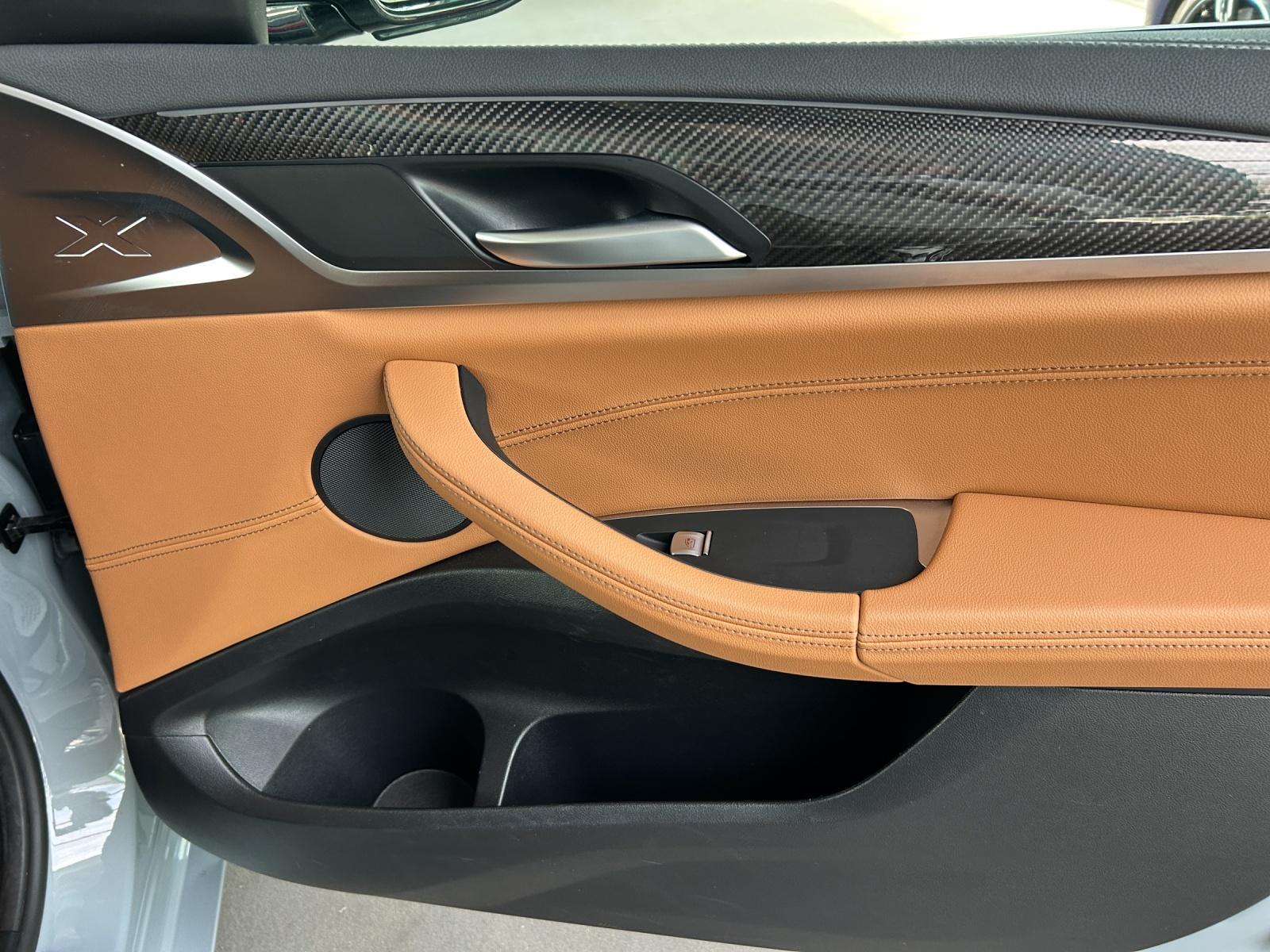 BMW X4 30i xDrive SAG-image-24