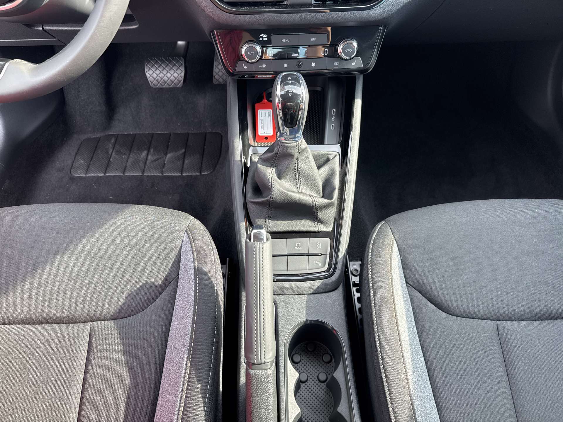 SKODA Kamiq 1.0 TSi Selection DSG-Automat-image-11