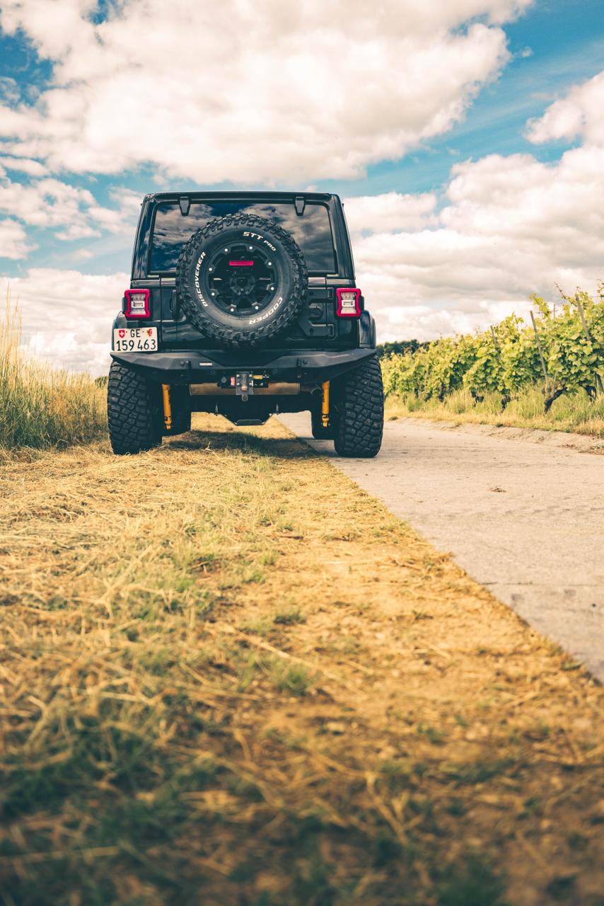 JEEP Wrangler 2.0 PHEV Unlimited Rubicon DT Automatic-image-3