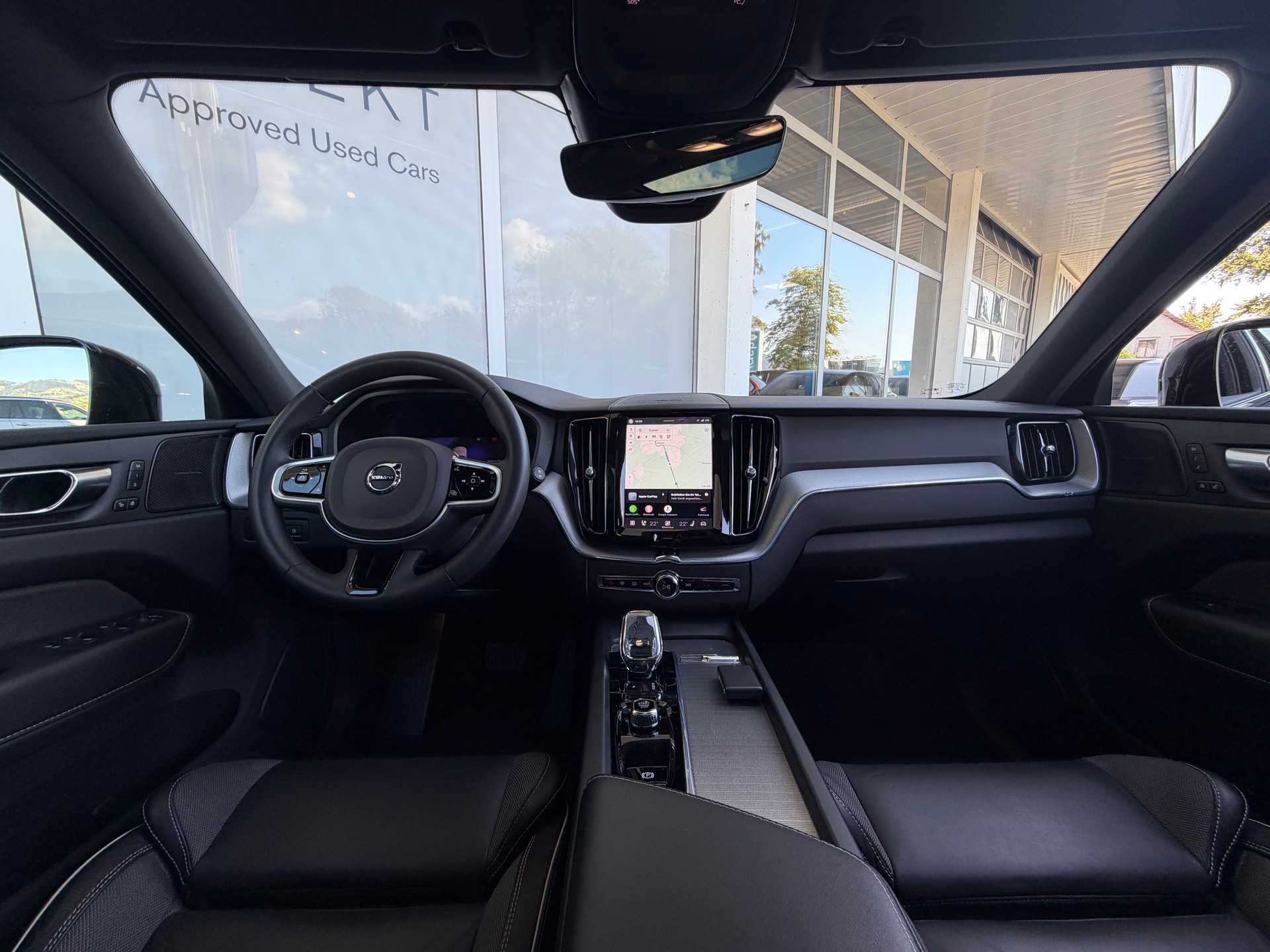 VOLVO XC60 T6 eAWD R-Design Geartronic-image-8
