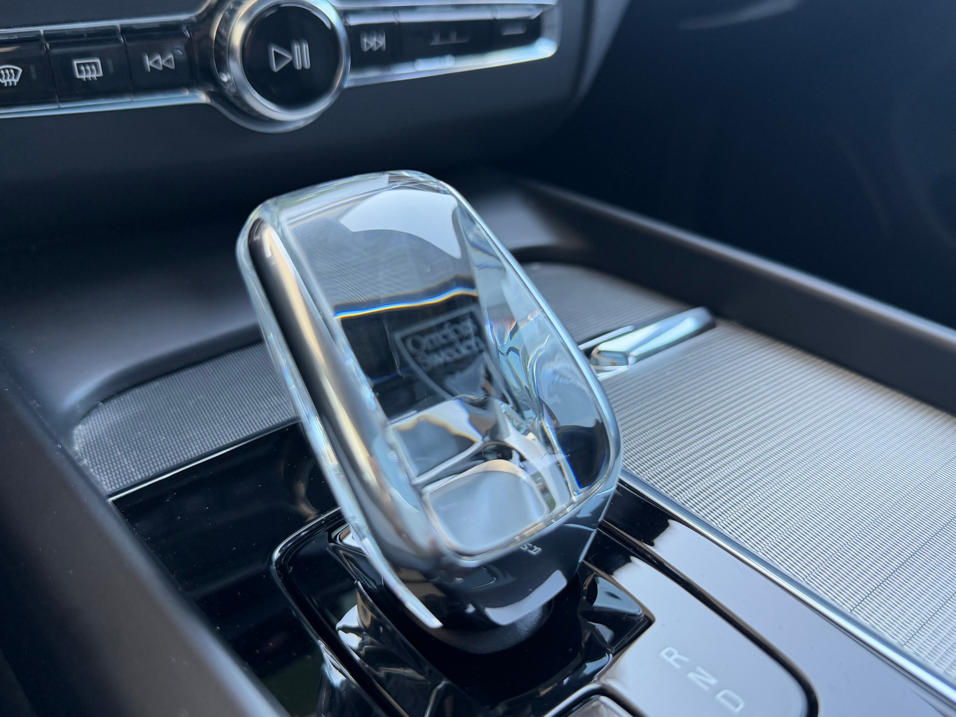 VOLVO XC60 T6 eAWD R-Design Geartronic-image-14