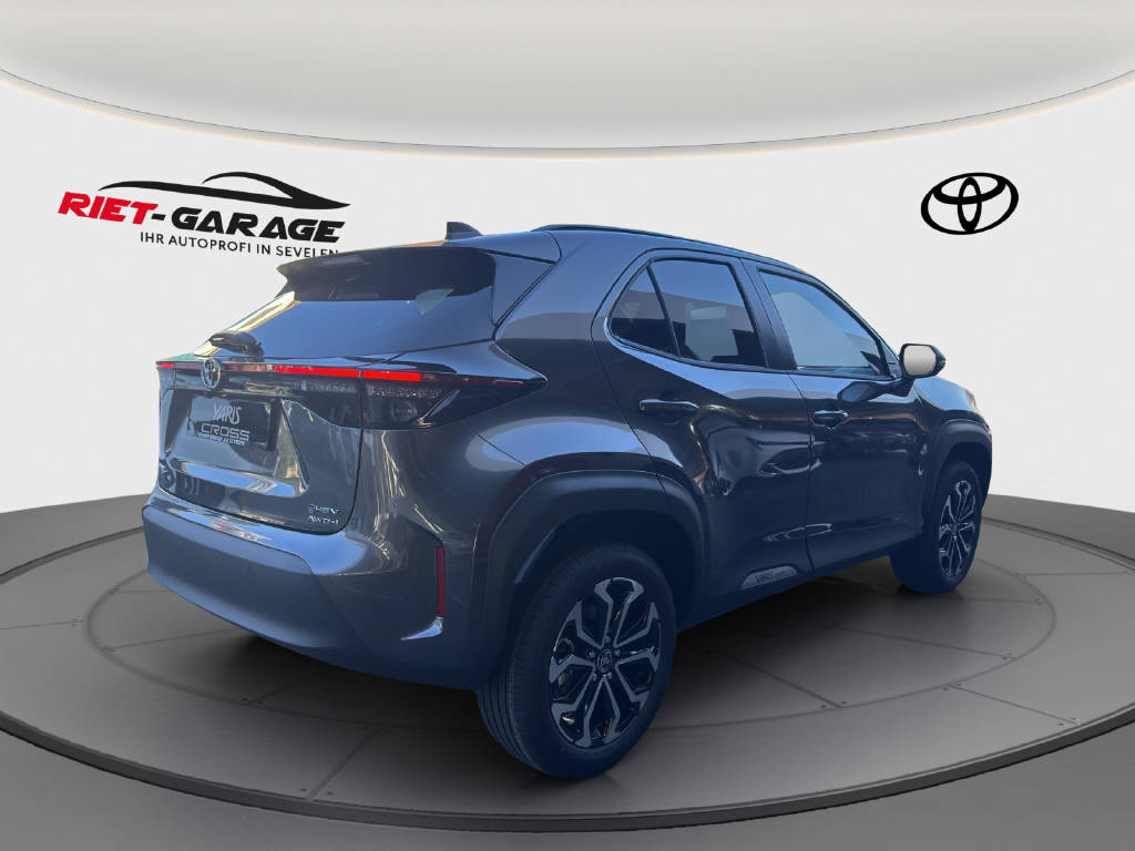 TOYOTA Yaris Cross 1.5 VVT-i HSD Trend AWD-i-image-3