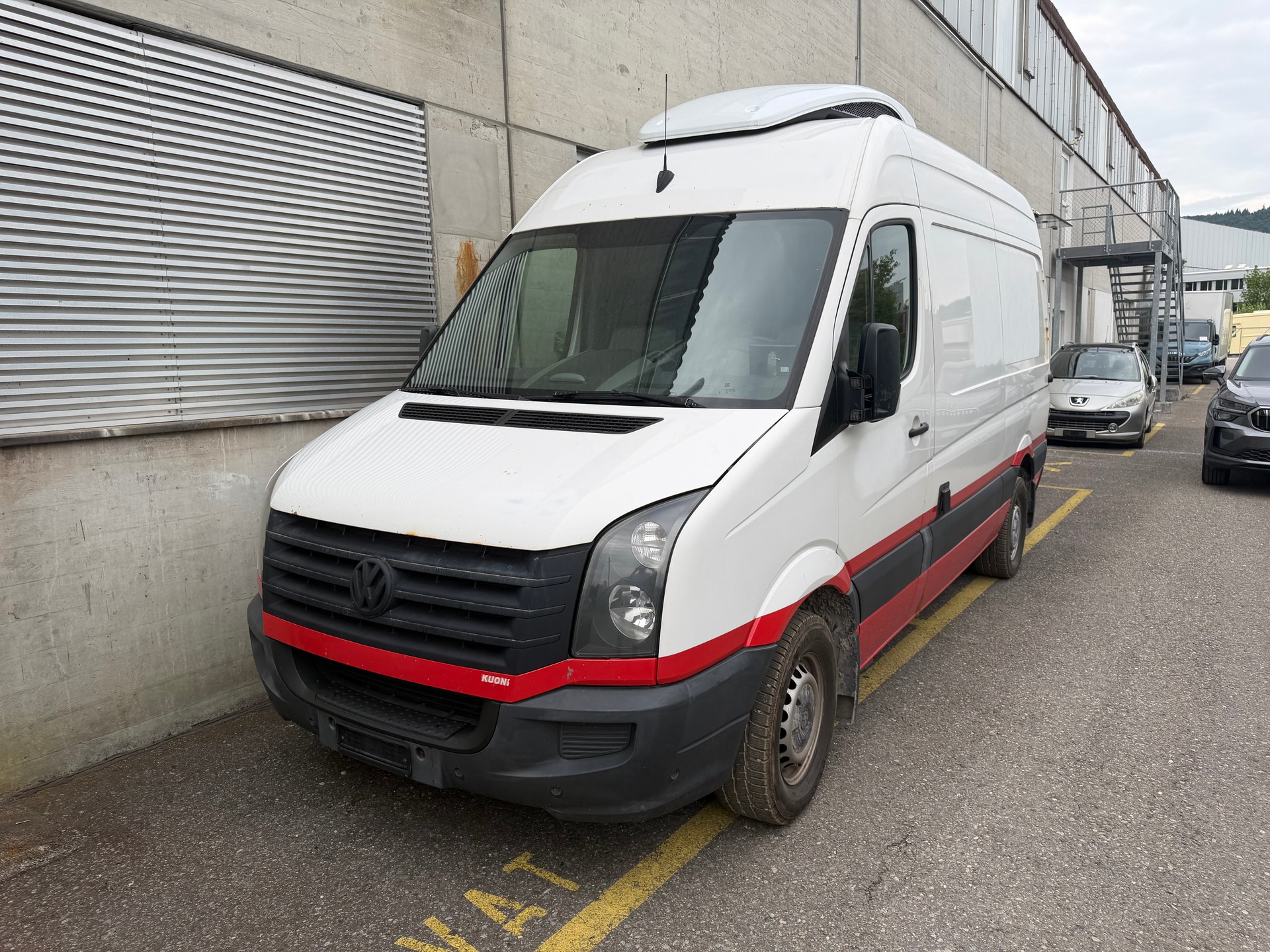 VW Crafter 35L 2.0 TDI-image-1