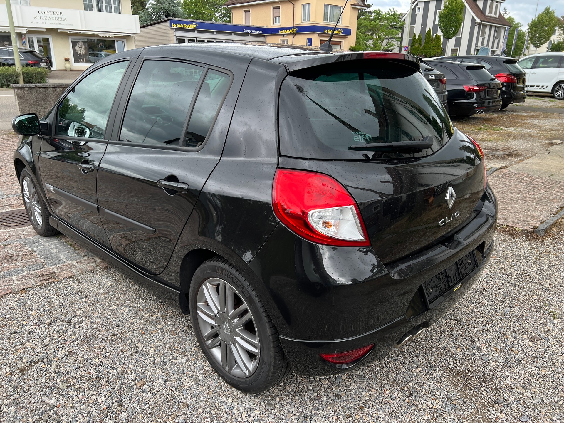 RENAULT Clio 2.0 16V GT-image-1