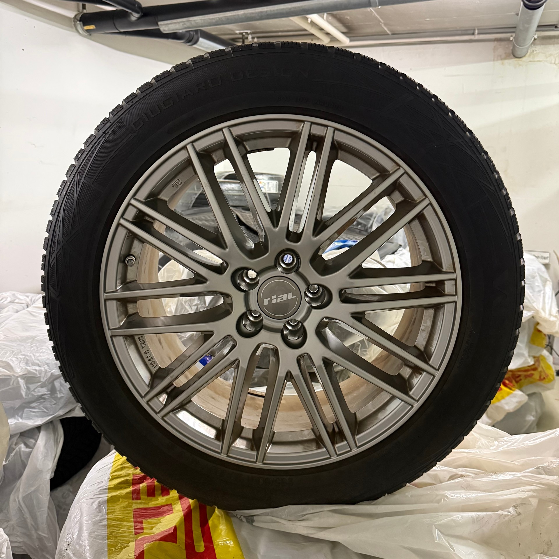 AUDI e-tron 50 S Line quattro Swiss-image-25