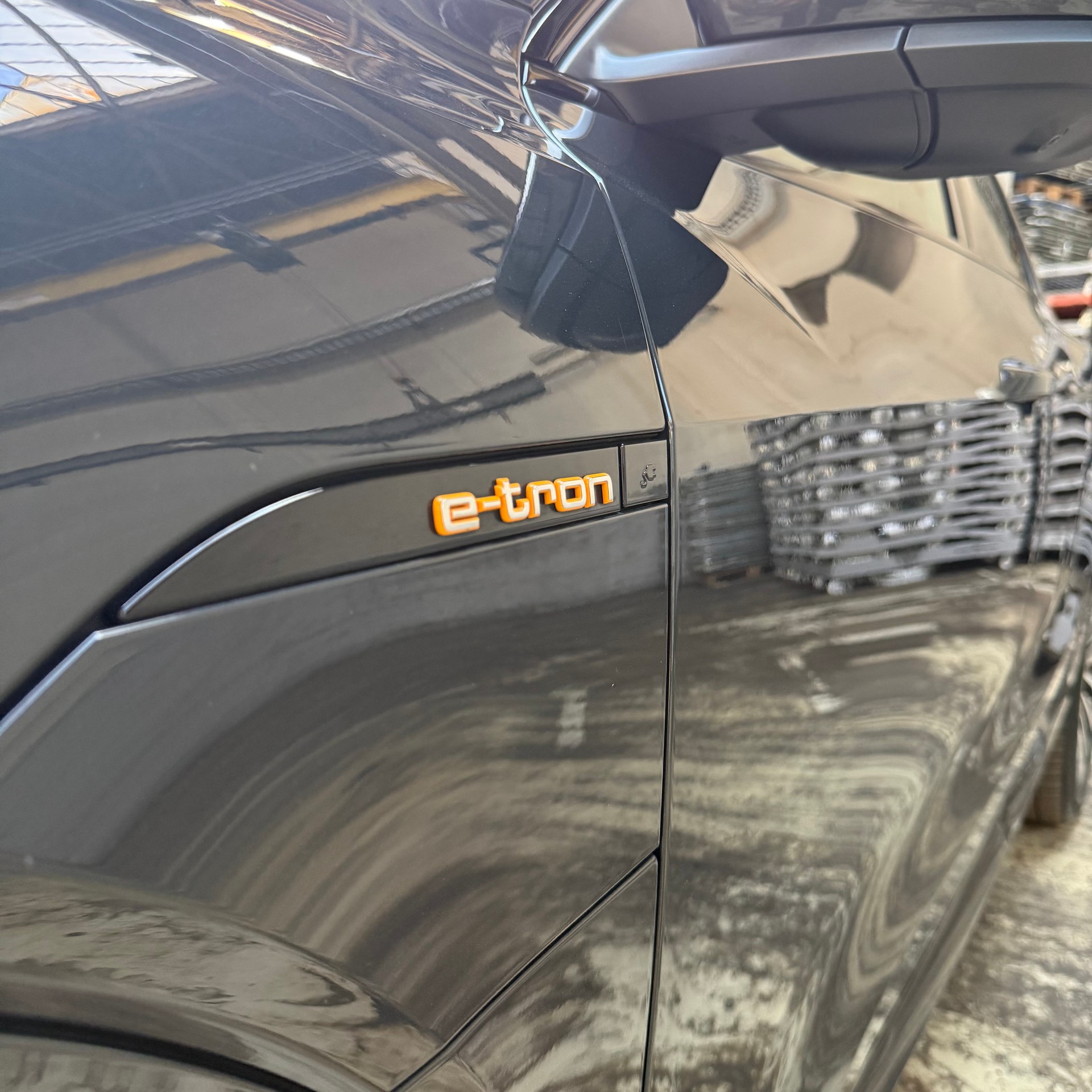 AUDI e-tron 50 S Line quattro Swiss-image-24