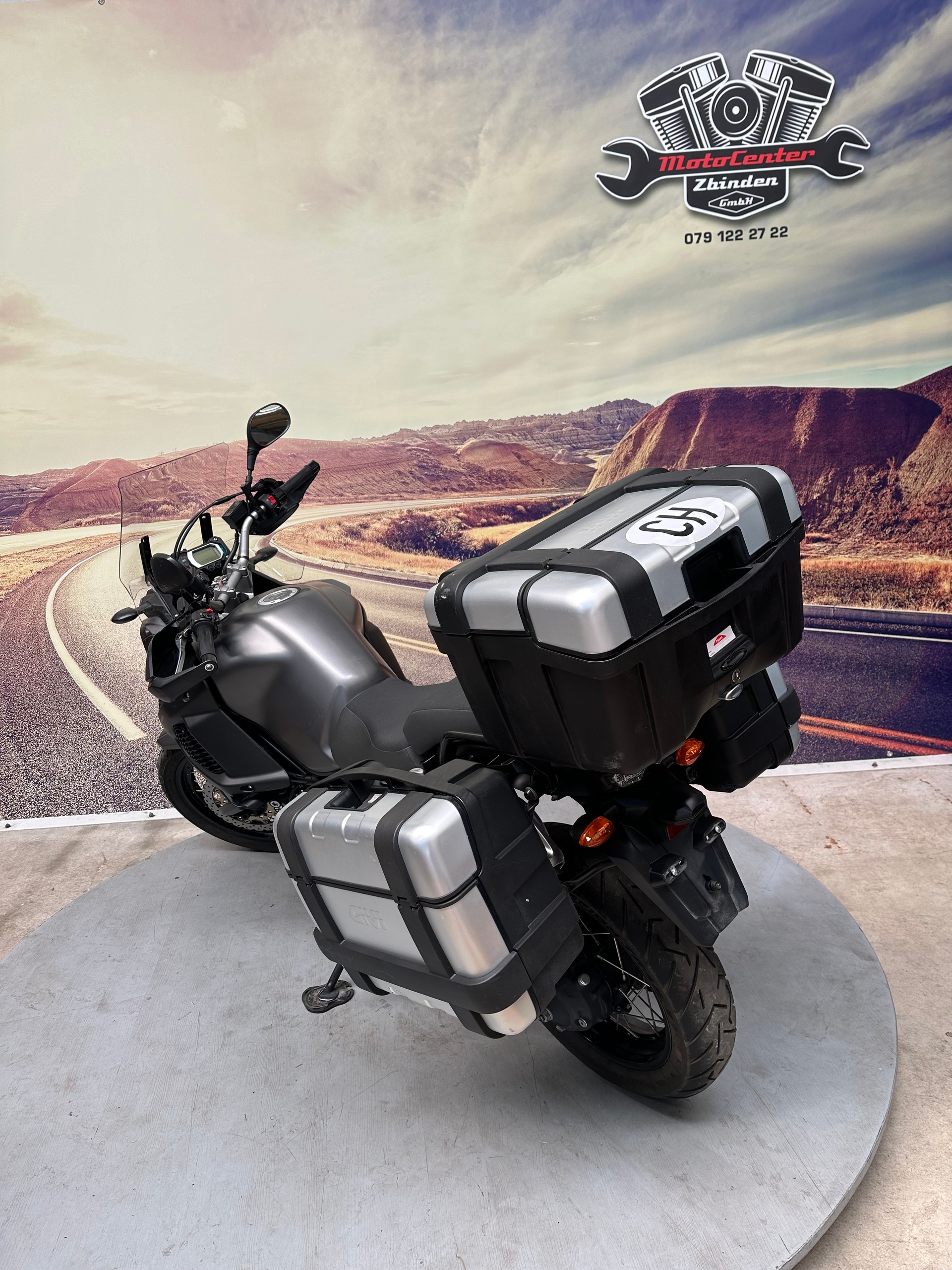 YAMAHA XT 1200 Z Super Ténéré-image-5
