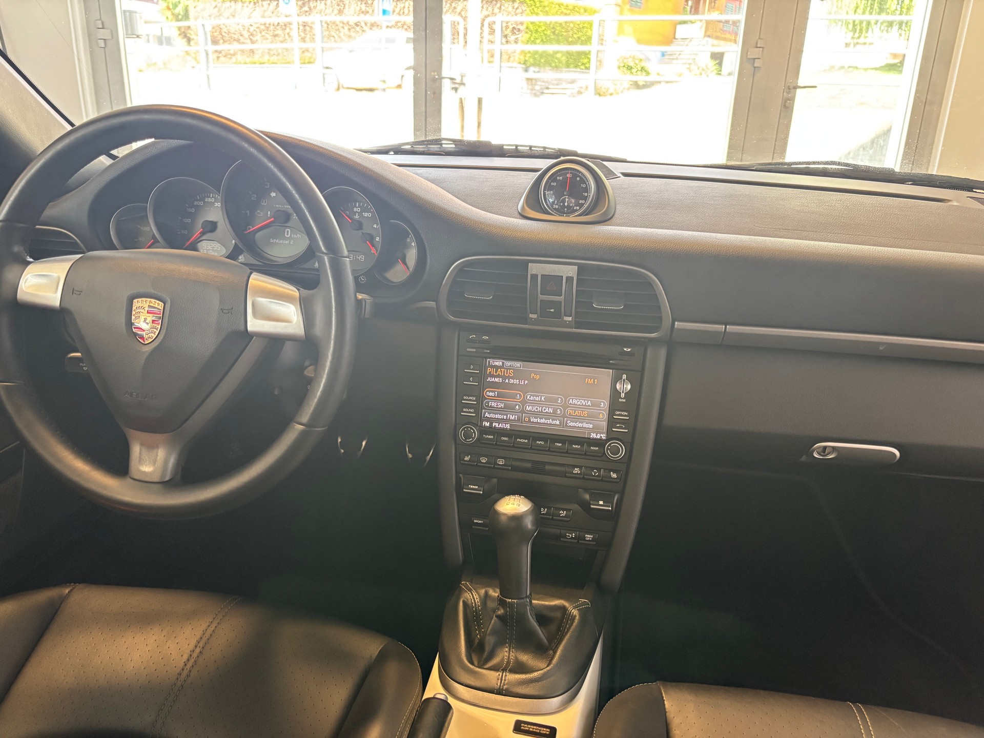 PORSCHE 911 Carrera 4 997.2 Handschaltung-image-9