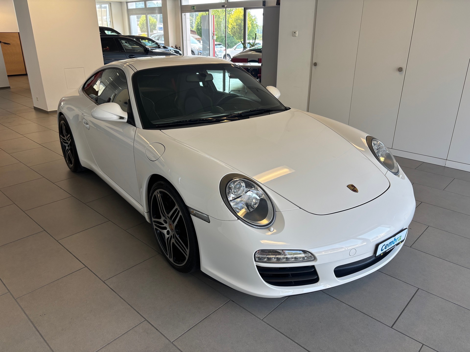PORSCHE 911 Carrera 4 997.2 Handschaltung-image-1