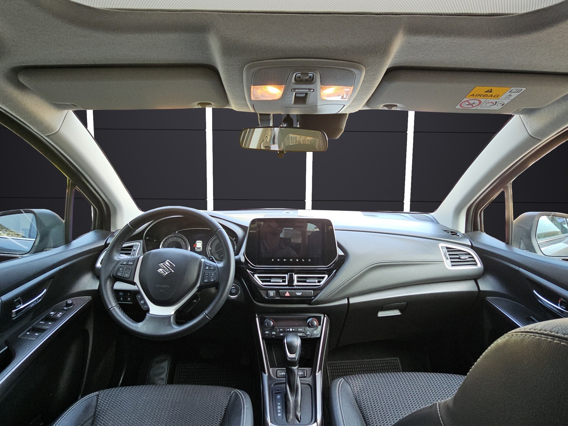 SUZUKI S-Cross 1.5 Compact Top Hybrid 4x4-image-11