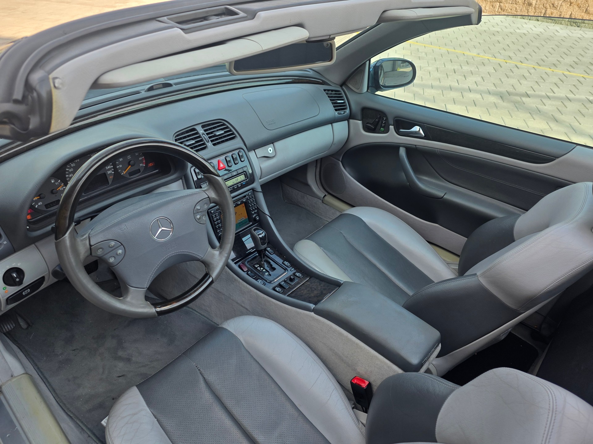MERCEDES-BENZ CLK 320 Avantgarde Automatic-image-11