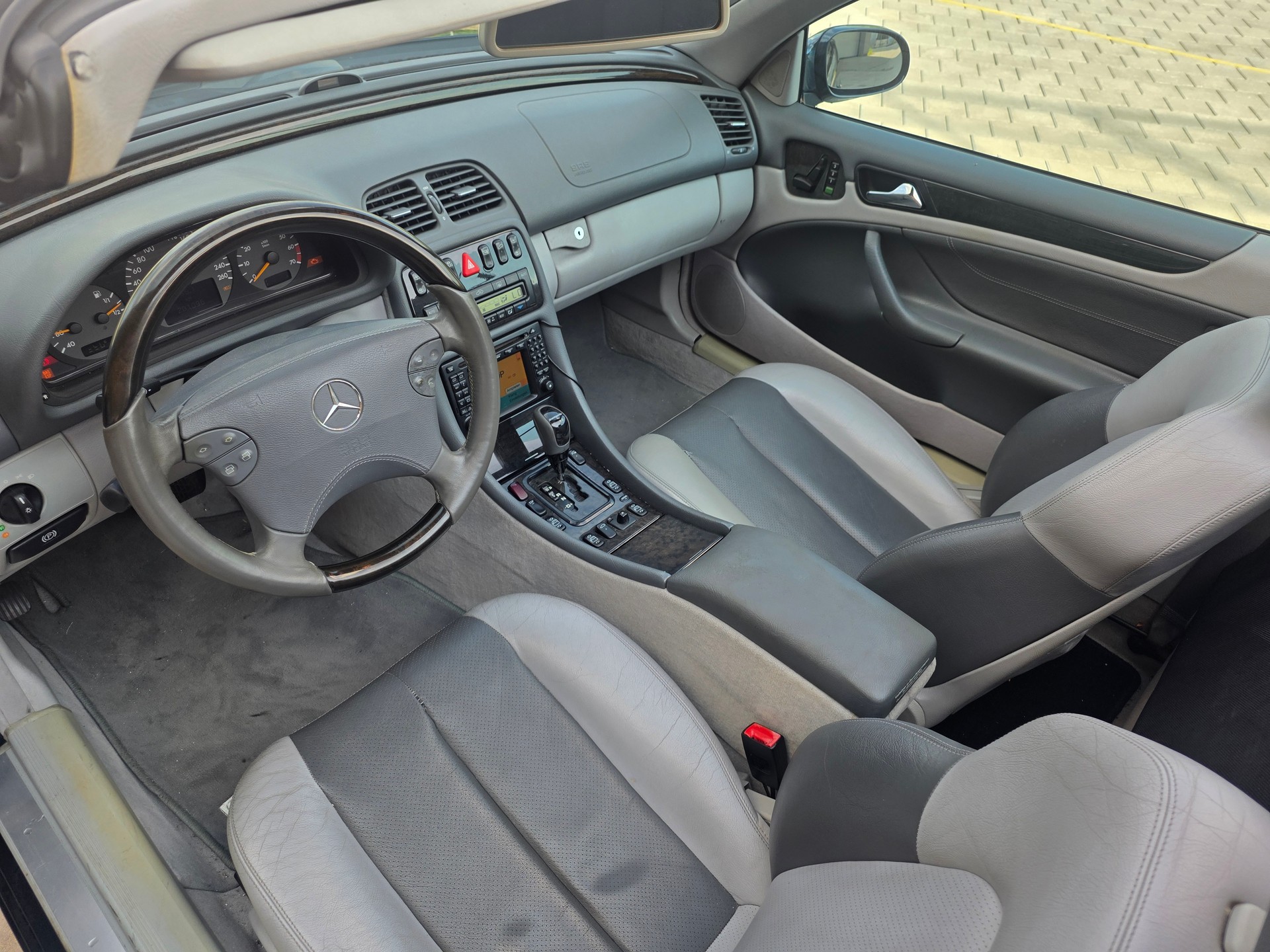 MERCEDES-BENZ CLK 320 Avantgarde Automatic-image-10