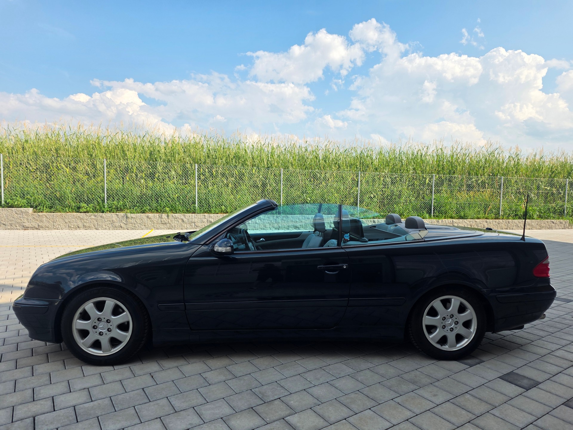 MERCEDES-BENZ CLK 320 Avantgarde Automatic-image-7