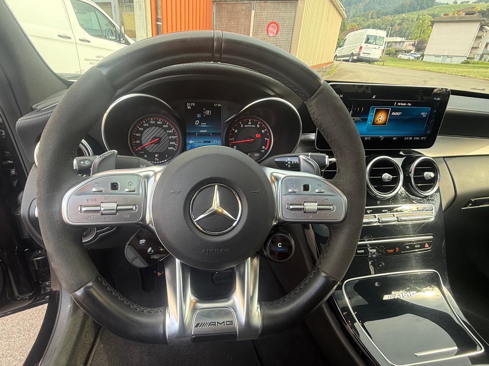 MERCEDES-BENZ C 63 S AMG Speedshift-image-9