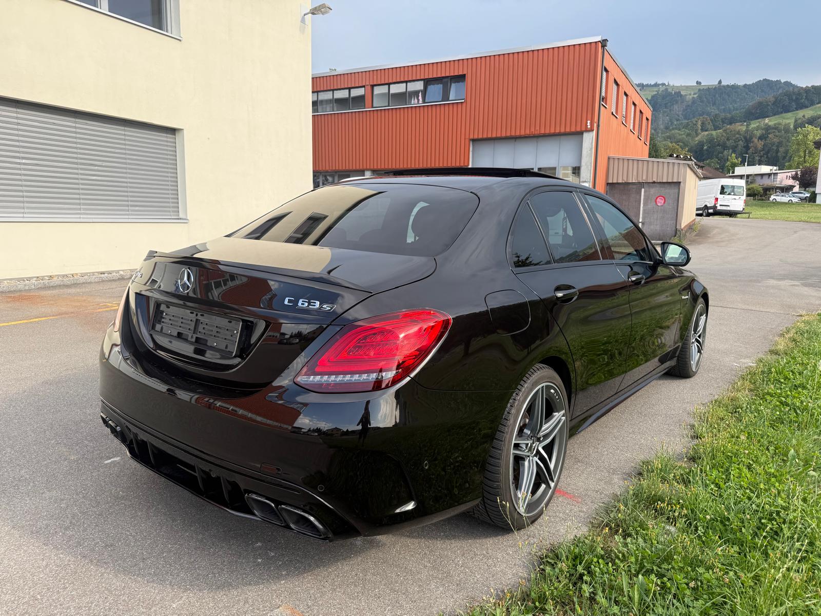 MERCEDES-BENZ C 63 S AMG Speedshift-image-6