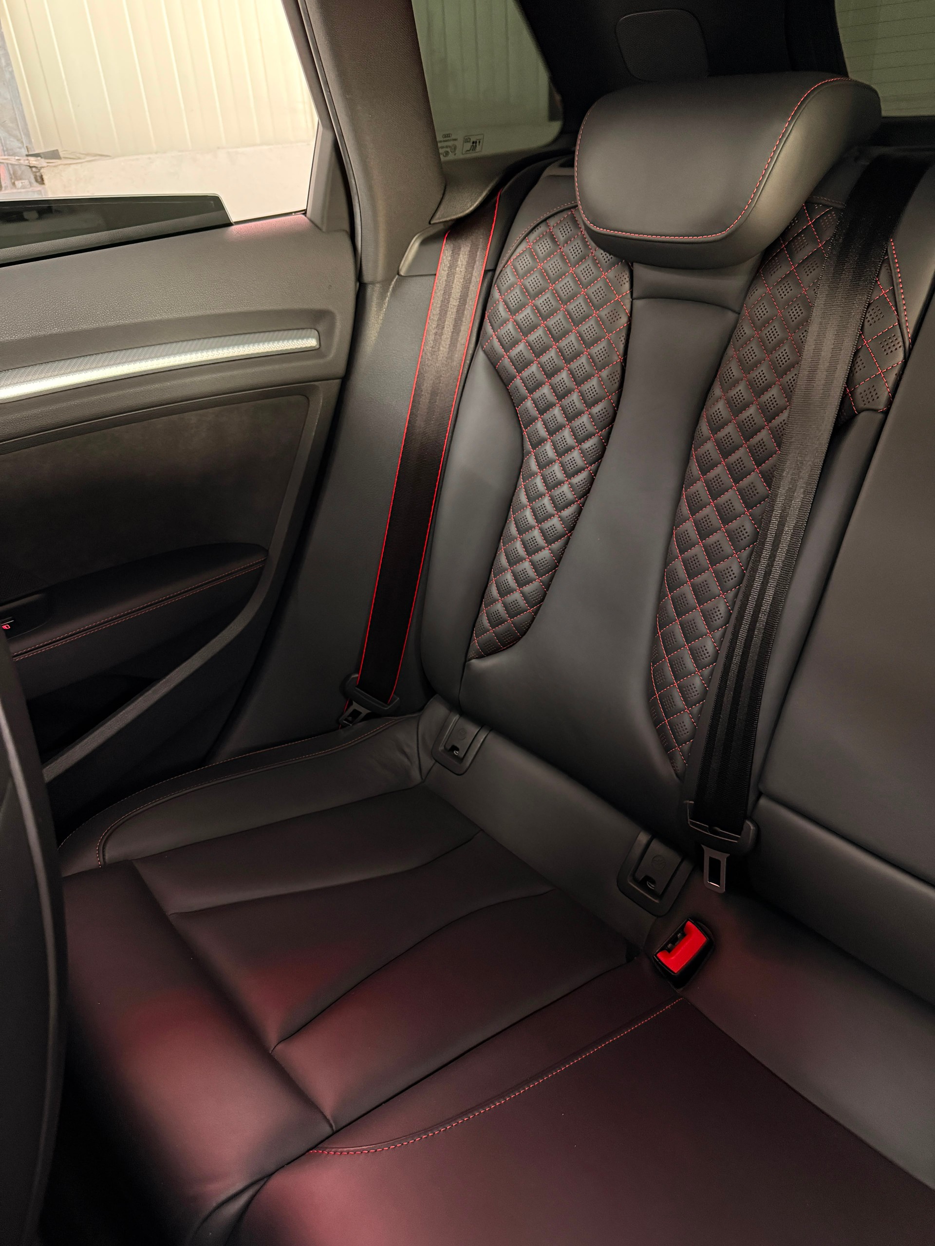 AUDI RS3 2.5 TSI quattro S-tronic-image-20