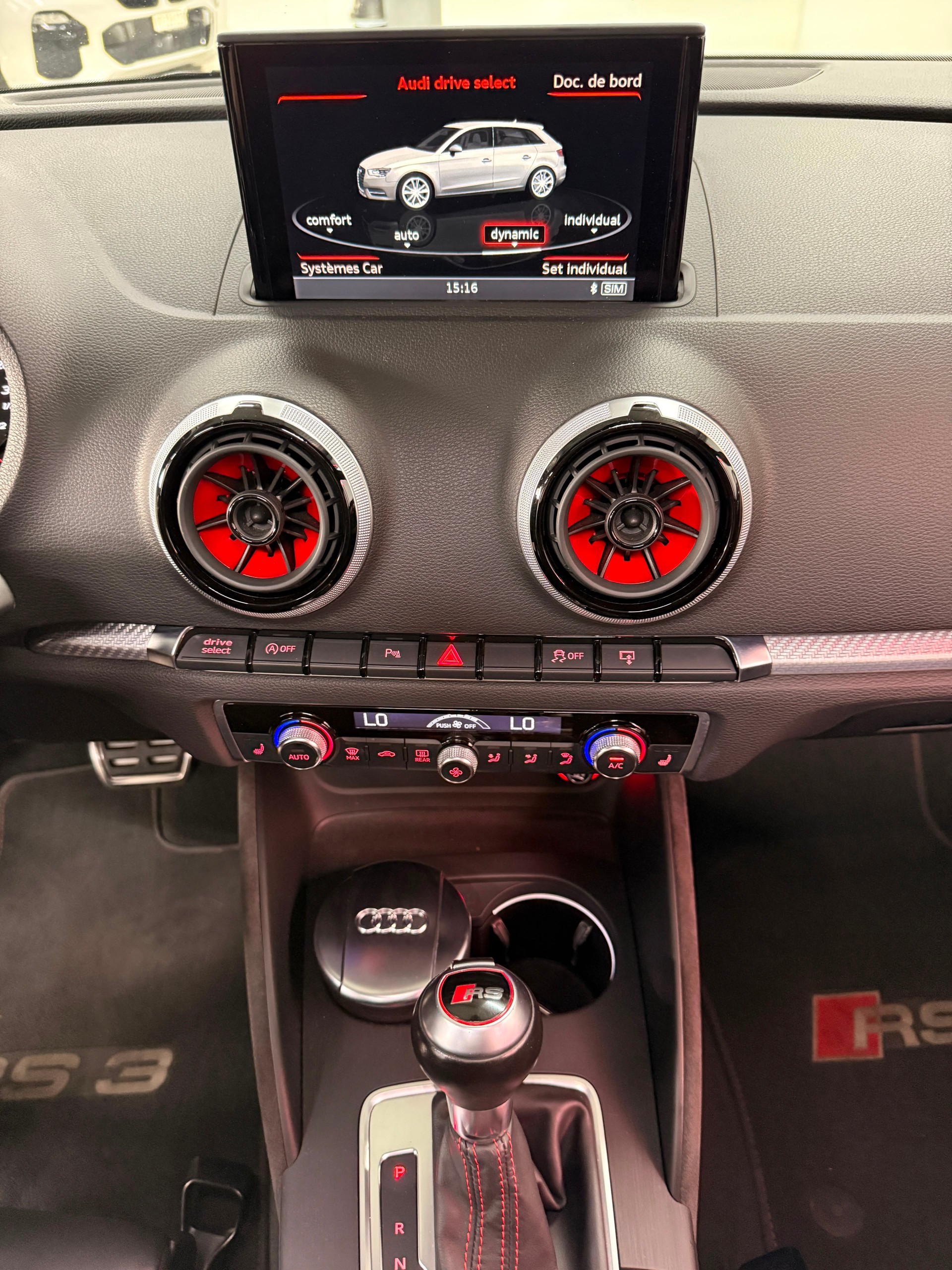 AUDI RS3 2.5 TSI quattro S-tronic-image-28