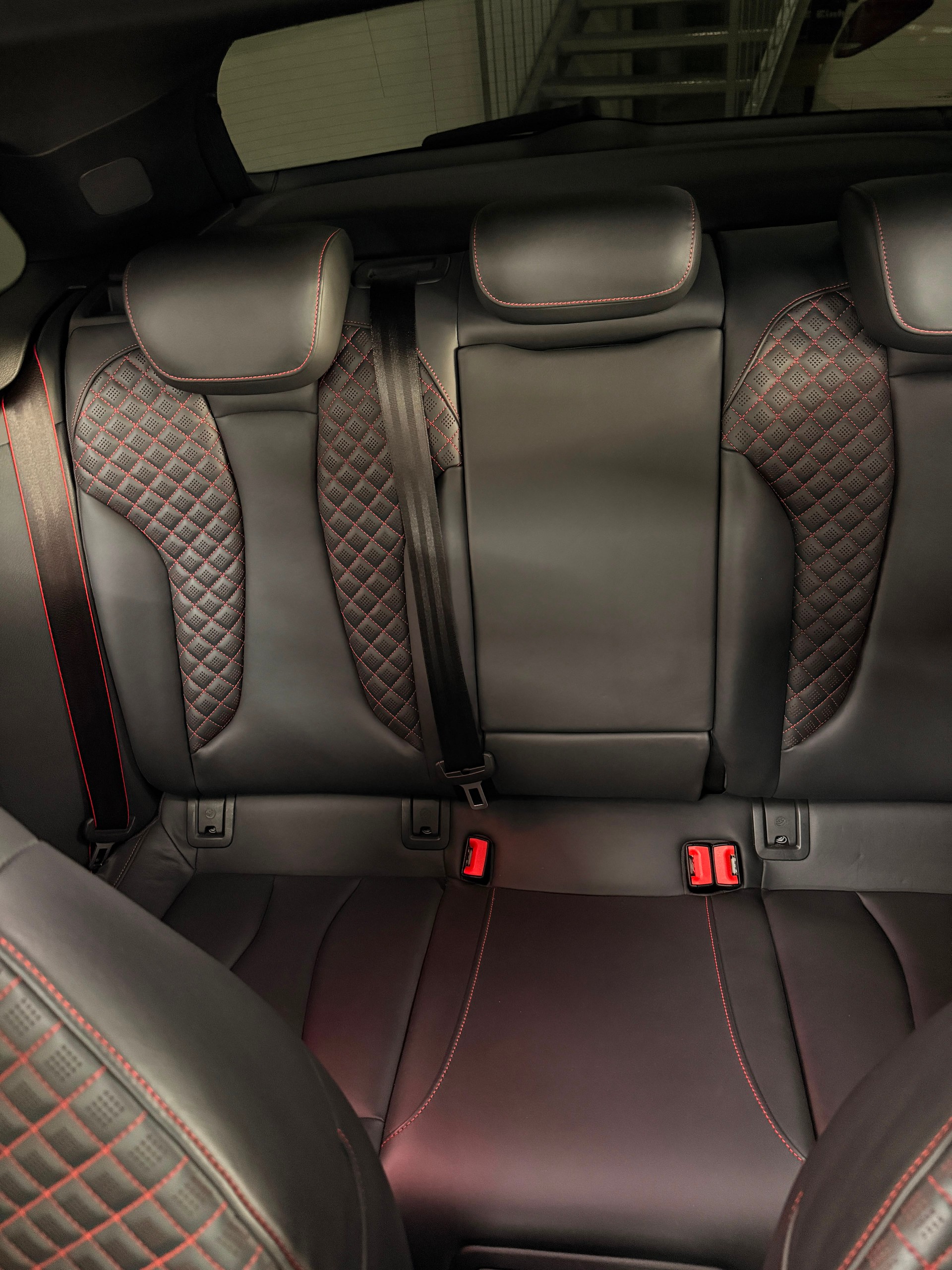 AUDI RS3 2.5 TSI quattro S-tronic-image-24