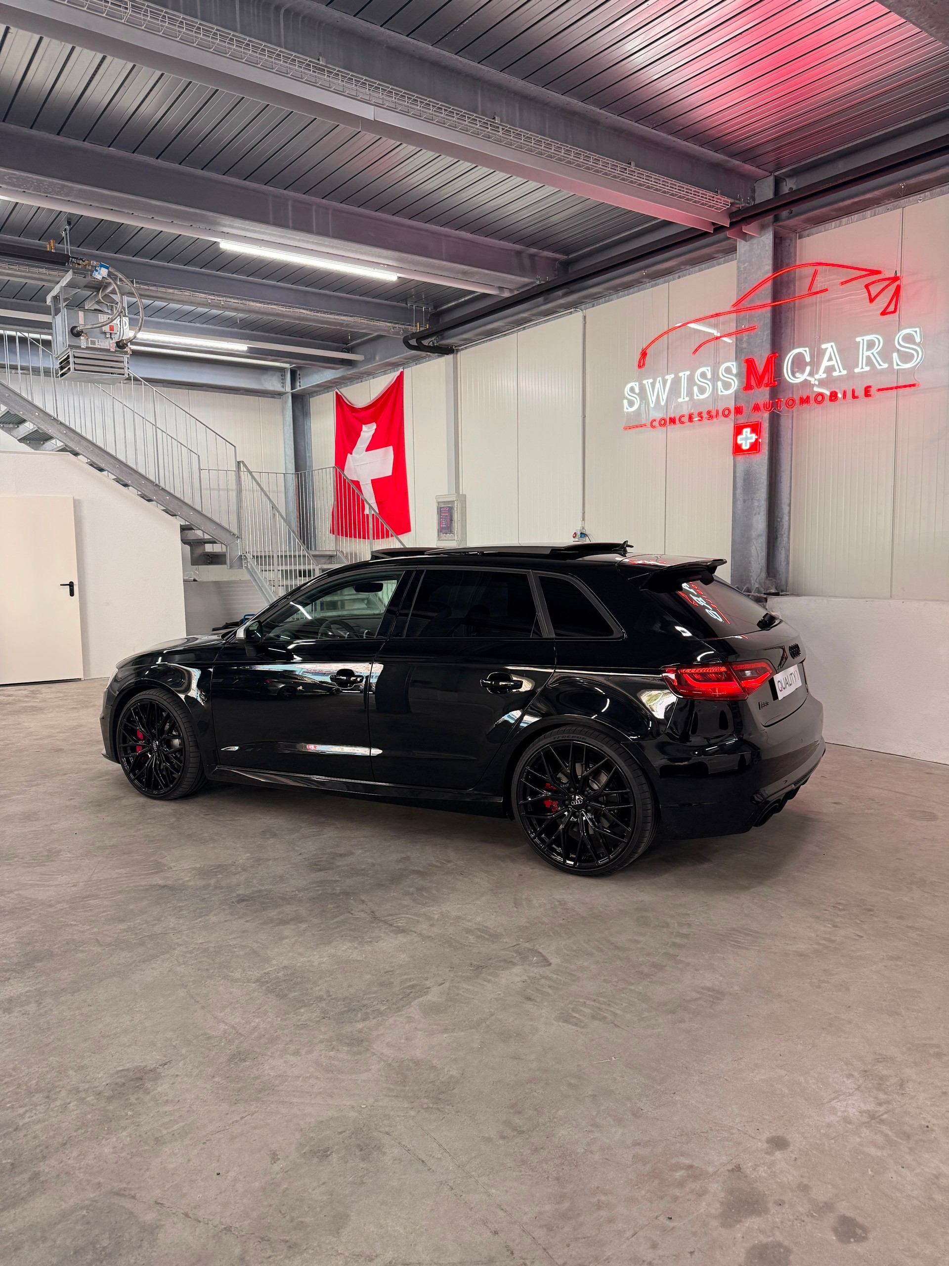AUDI RS3 2.5 TSI quattro S-tronic-image-6