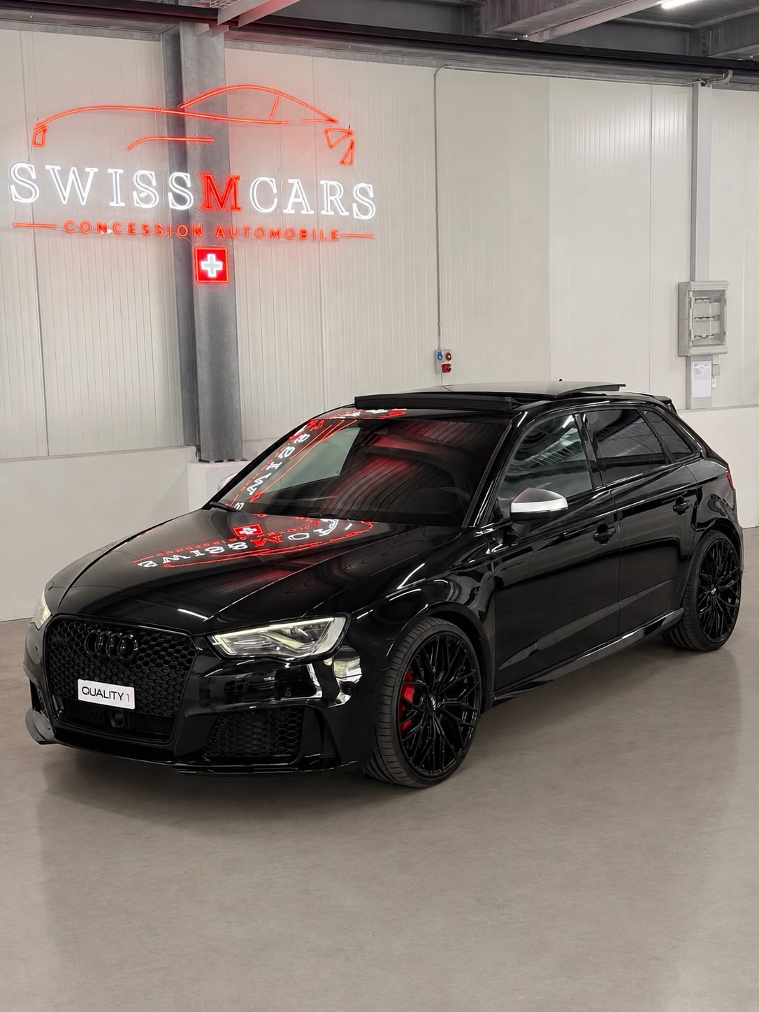 AUDI RS3 2.5 TSI quattro S-tronic-image-2