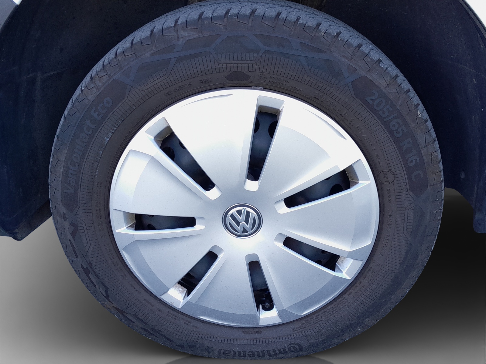 VW T6.1 2.0 TDI DSG-image-13