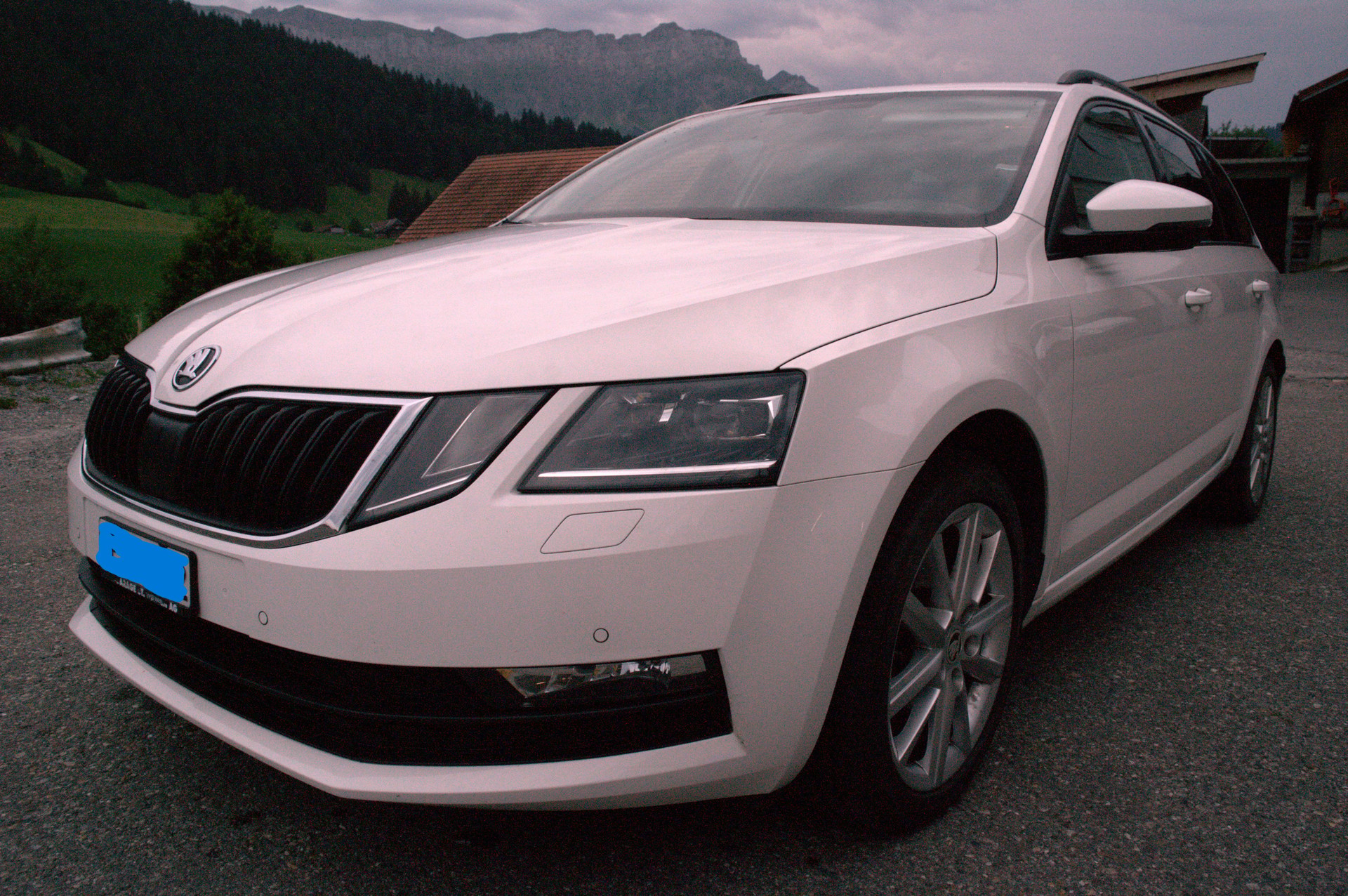 SKODA 2.0 TDI 150 Ambition 4x4 DSG-image-0