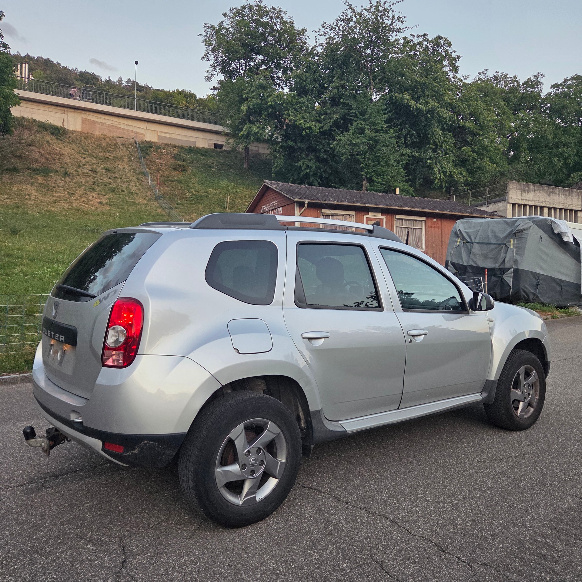 DACIA Duster 1.5 dCi Lauréate 4x4-image-3