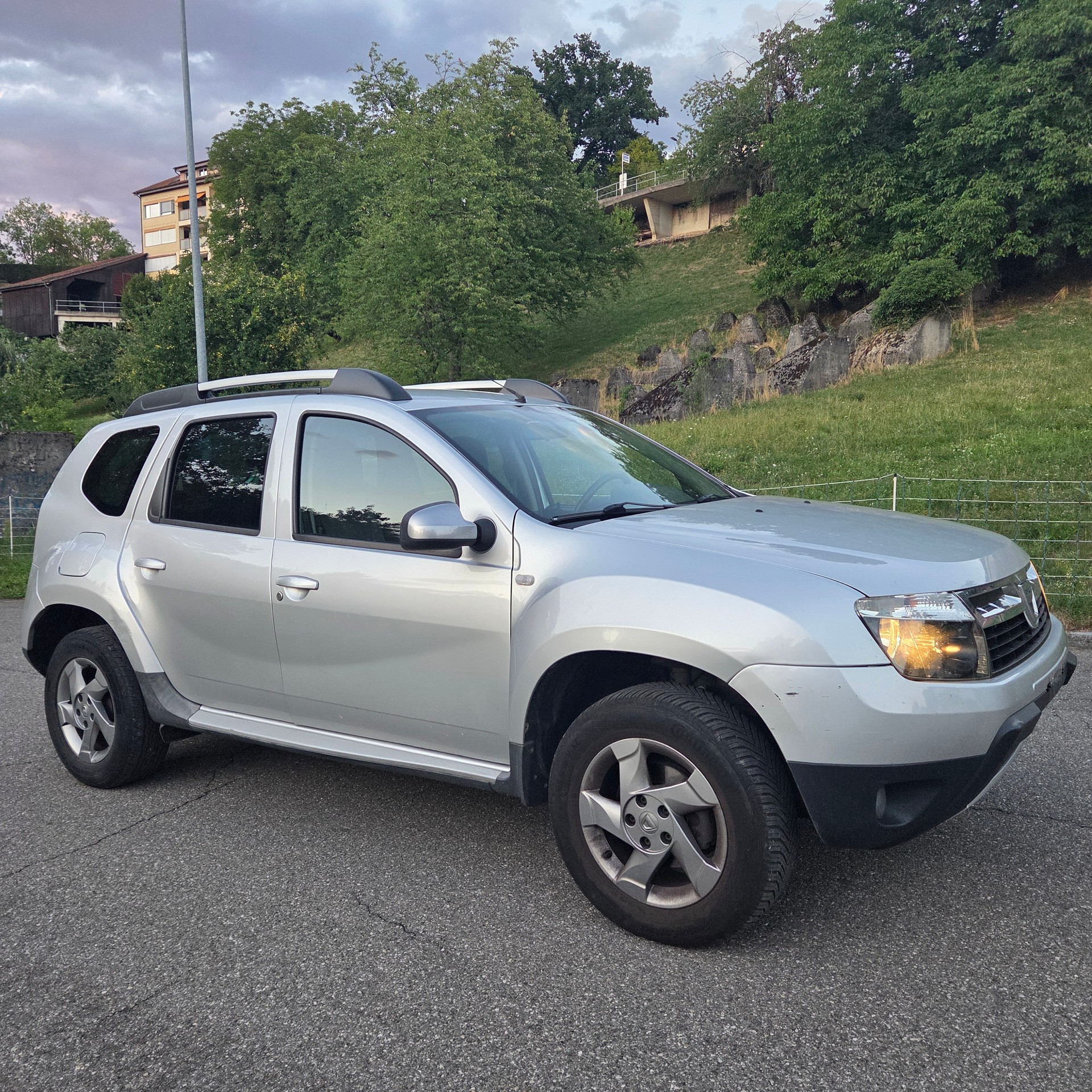 DACIA Duster 1.5 dCi Lauréate 4x4-image-1