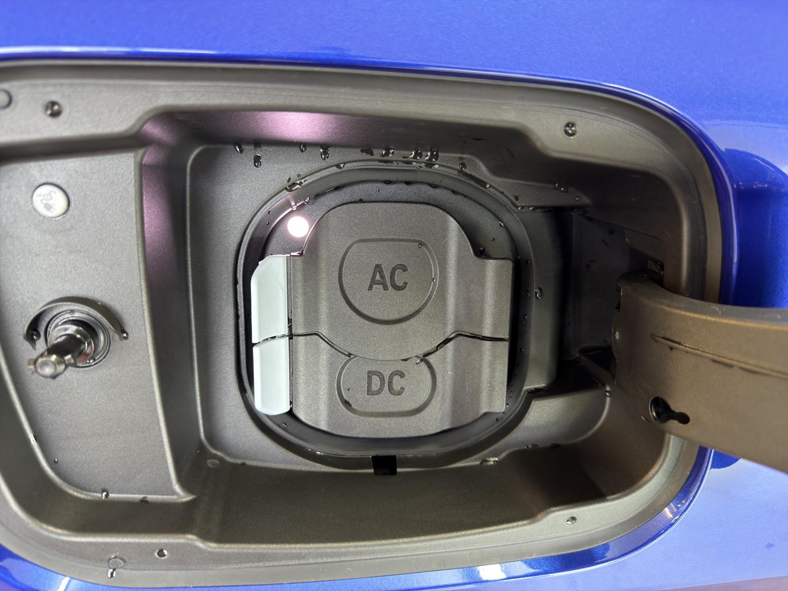 BMW iX1 30 xDrive-image-23