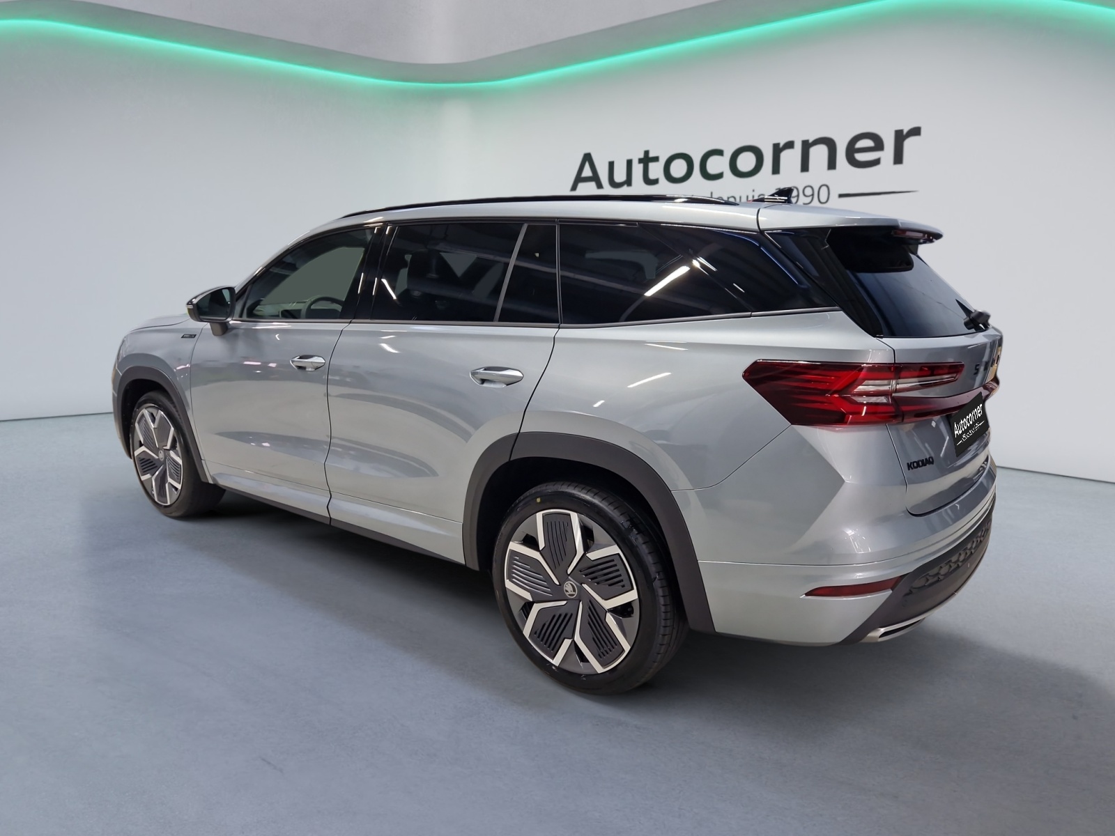 SKODA Kodiaq 2.0 TSI Sportline 4x4-image-2