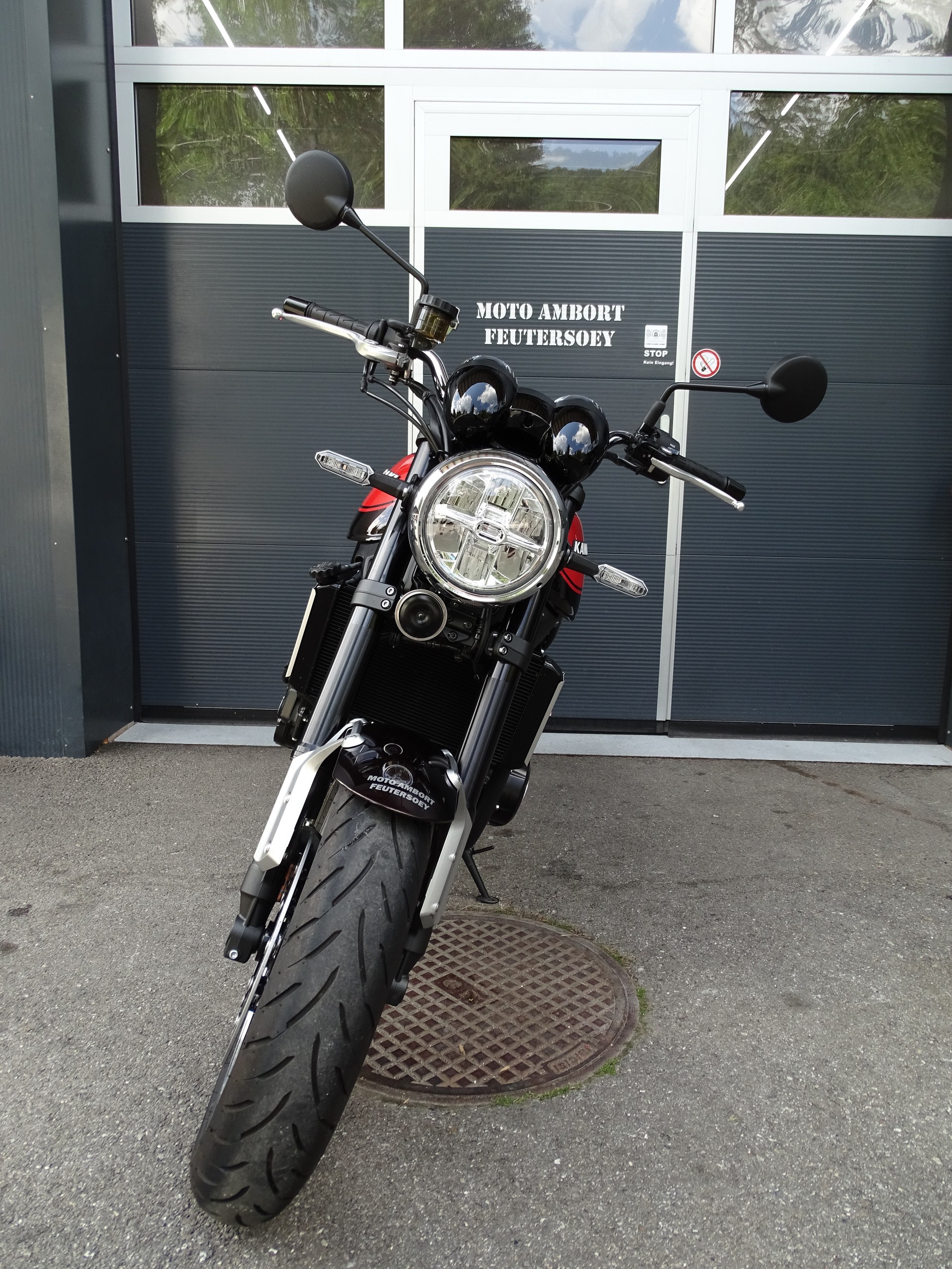 KAWASAKI Z 900 RS-image-2