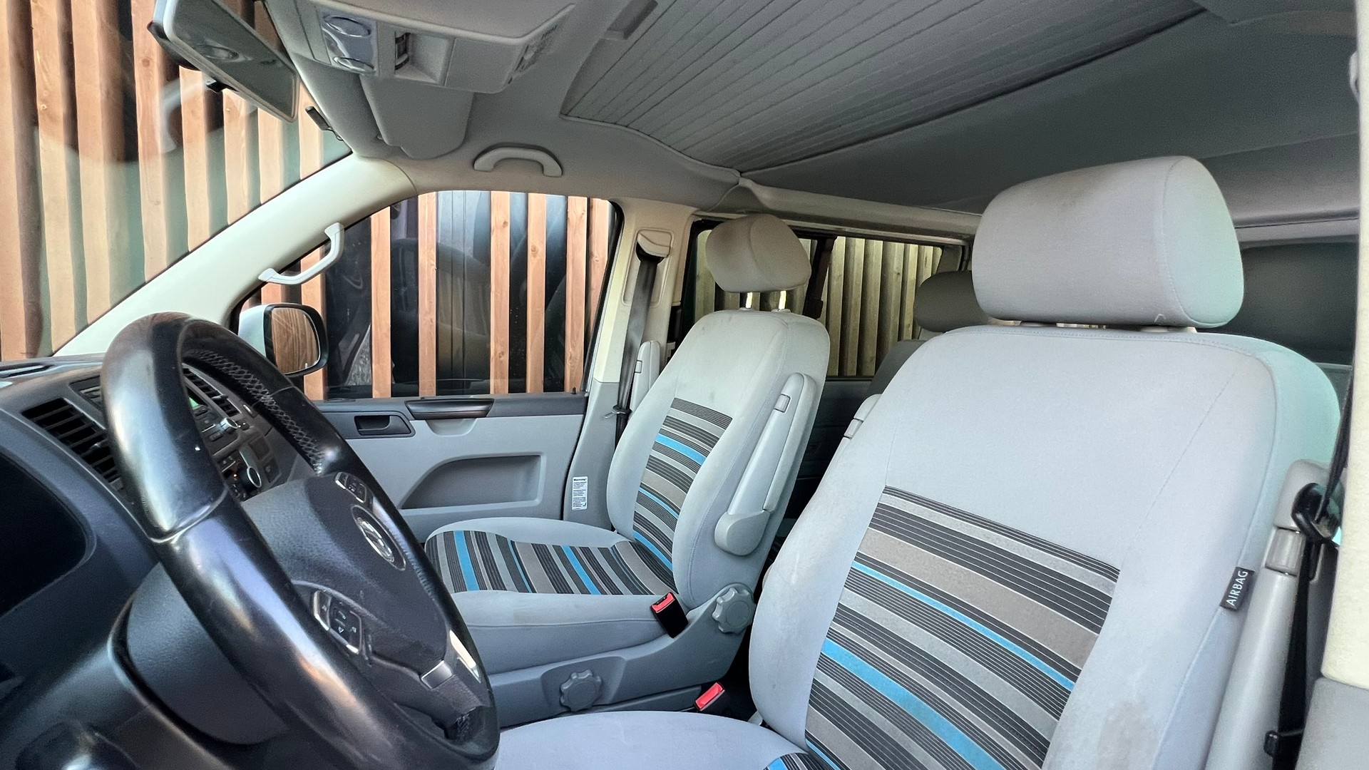 VW T5 CALIFORNIA 2.0 Bi-TDI BEACH 4MOTION l 140 PS-image-25