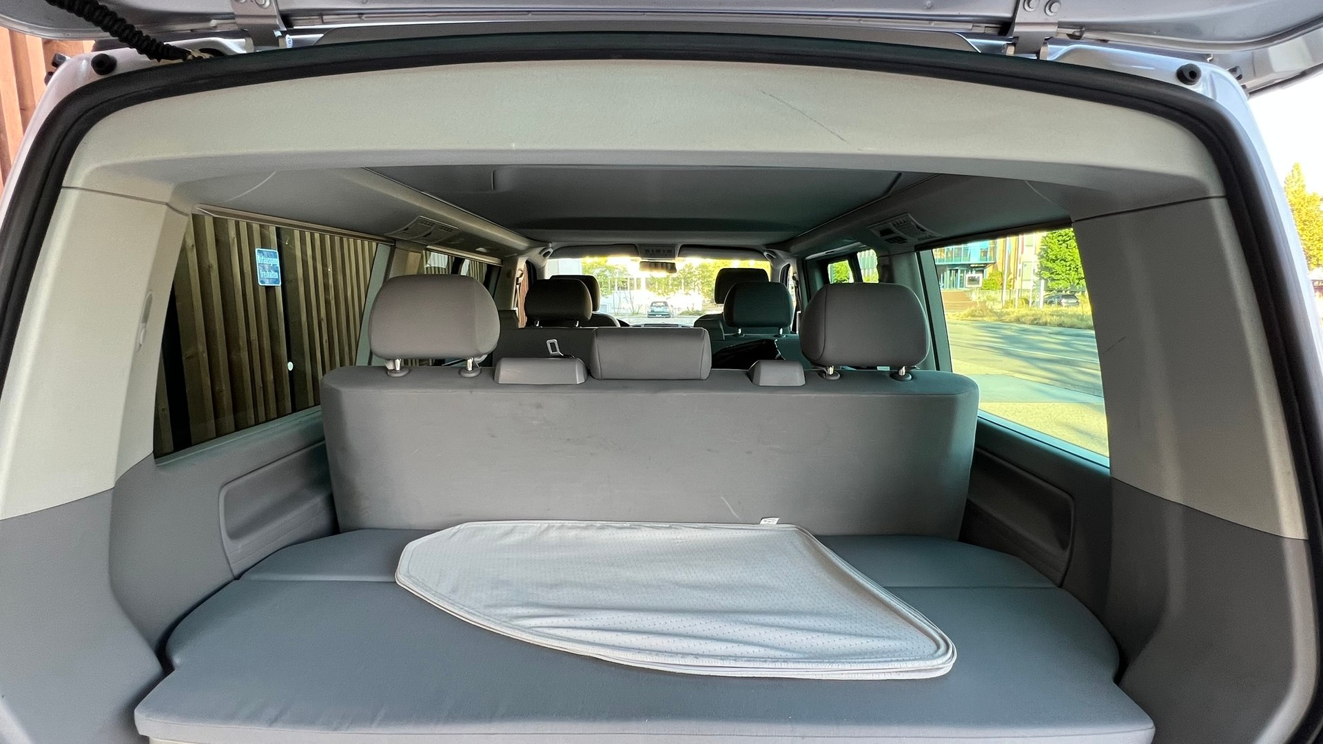 VW T5 CALIFORNIA 2.0 Bi-TDI BEACH 4MOTION l 140 PS-image-27