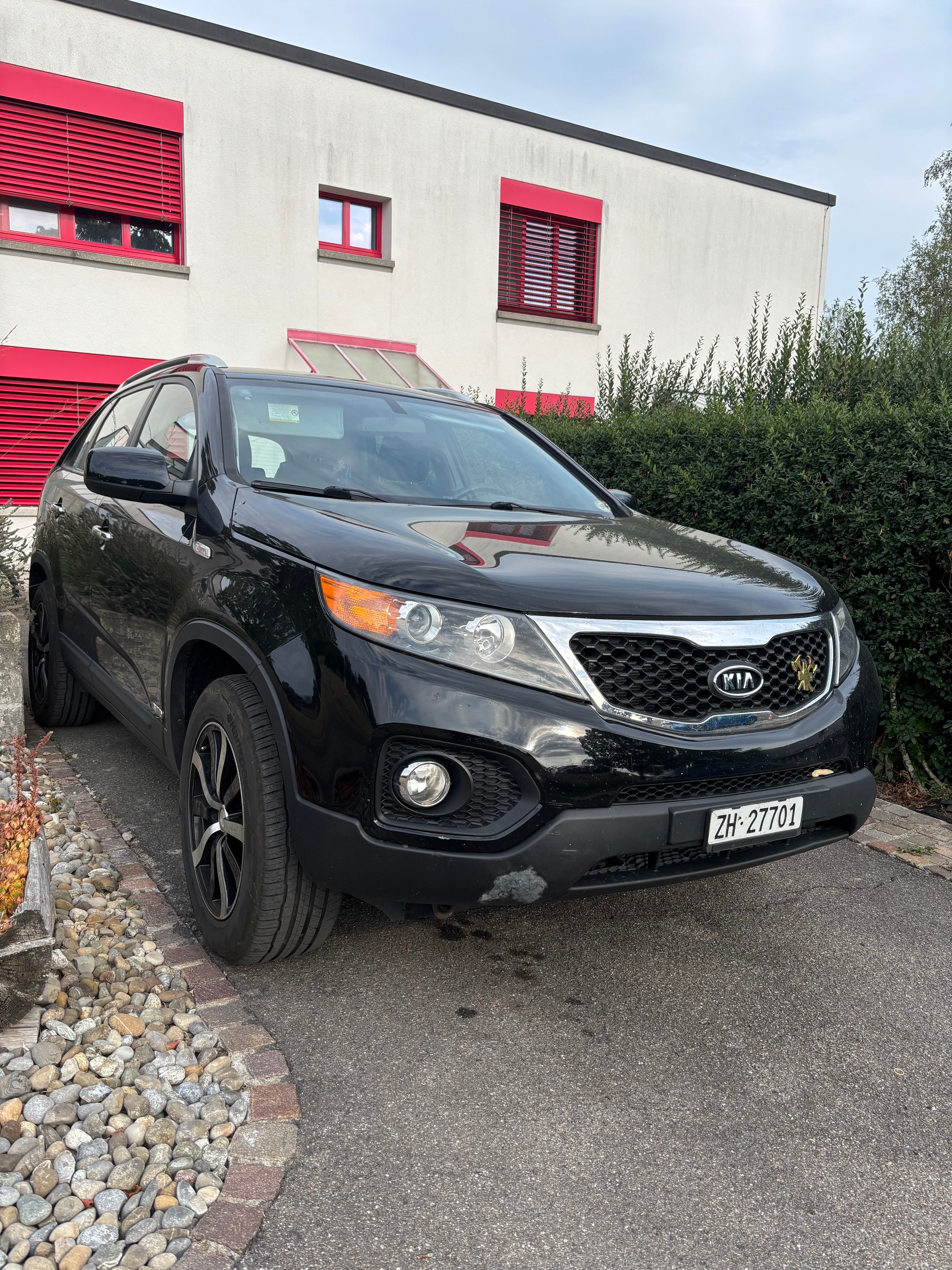 KIA 2.4 Trend 7P-image-1