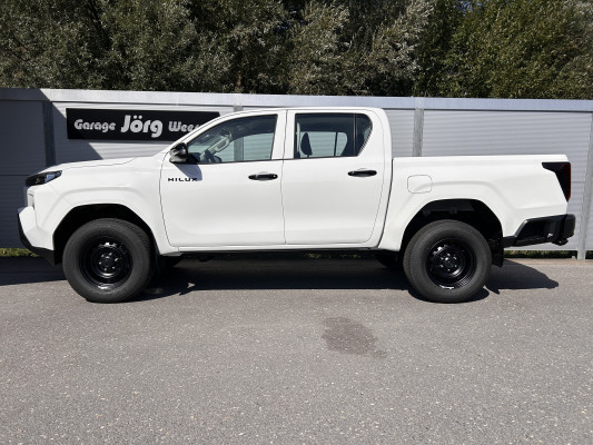 TOYOTA Hilux 2.8d MH Act. DC4x4-image-2