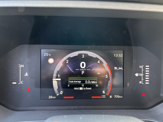 TOYOTA Hilux 2.8d MH Act. DC4x4-image-14