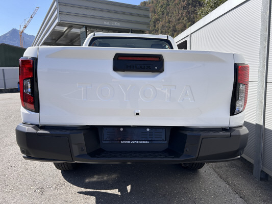 TOYOTA Hilux 2.8d MH Act. DC4x4-image-4