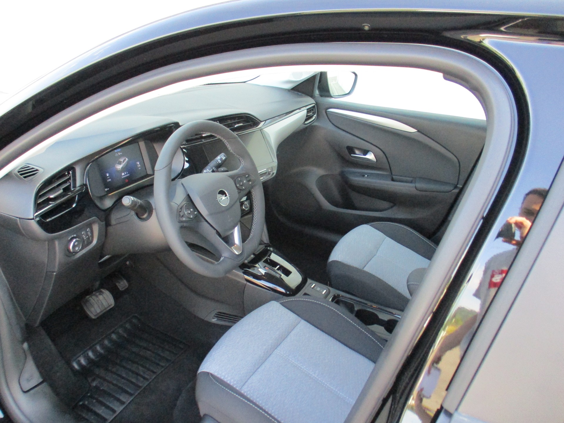 OPEL Corsa 1.2 MHEV Edition-image-5