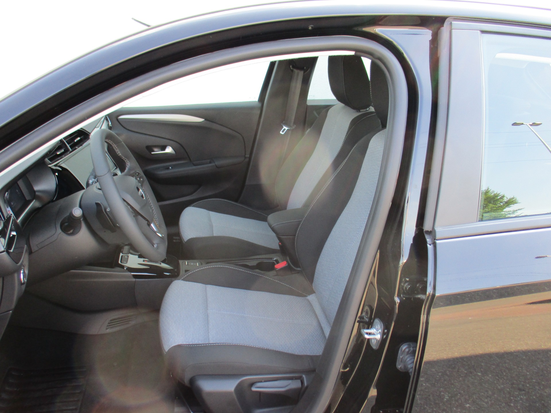OPEL Corsa 1.2 MHEV Edition-image-6